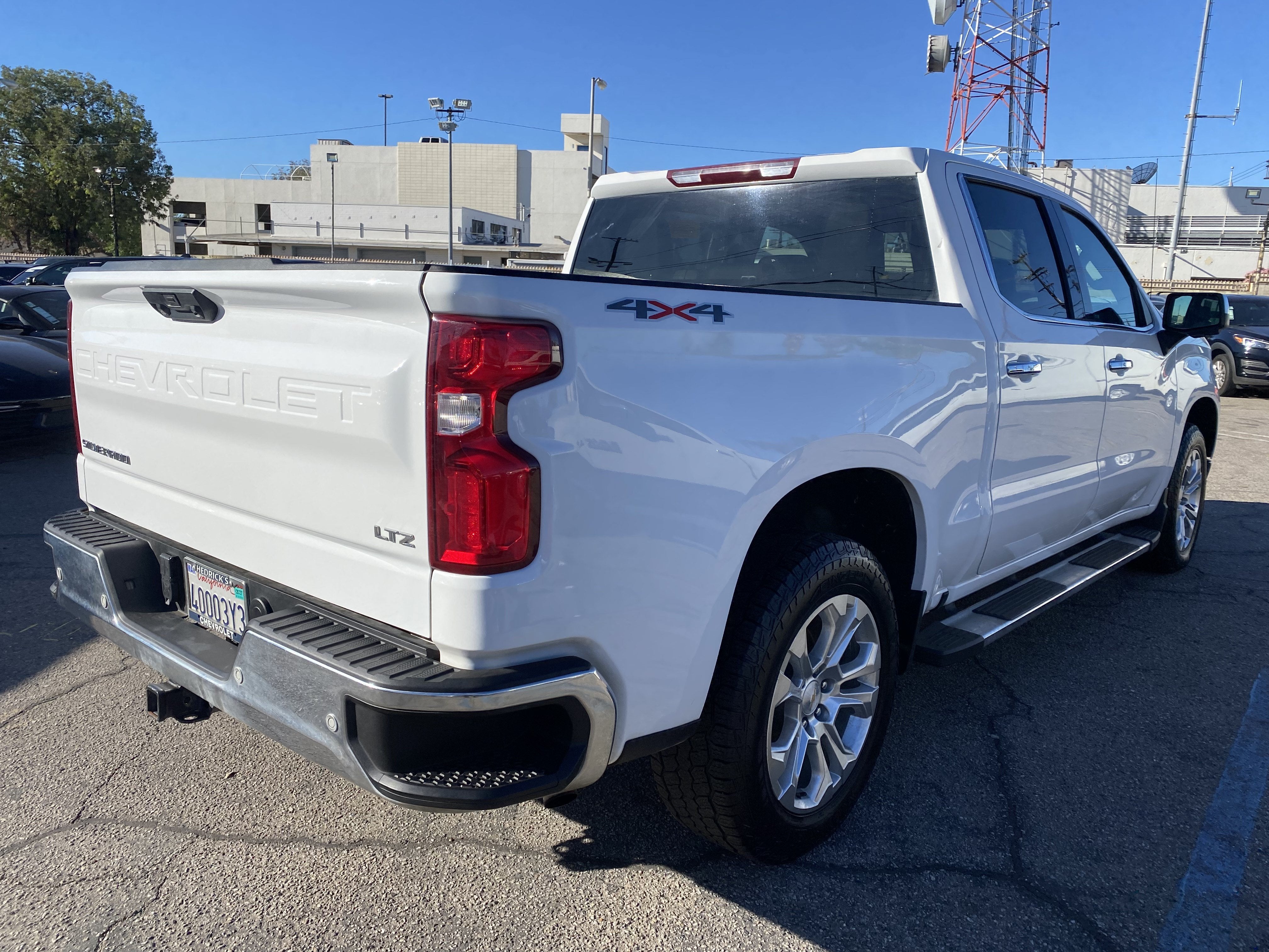 2023 Chevrolet Silverado 1500 4WD CREW CAB 147 LTZ