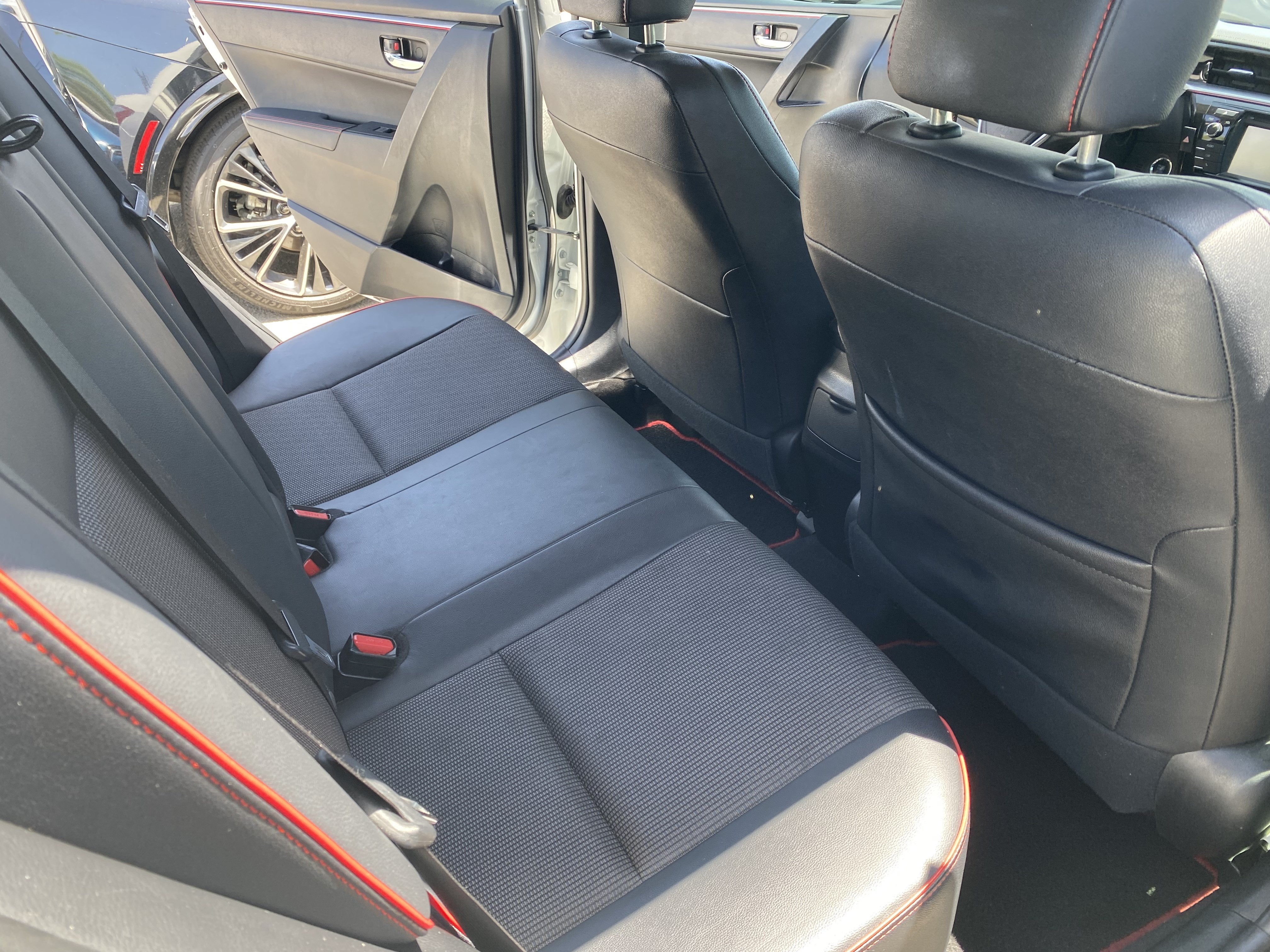 2016 Toyota Corolla S w/Special Edition Pkg