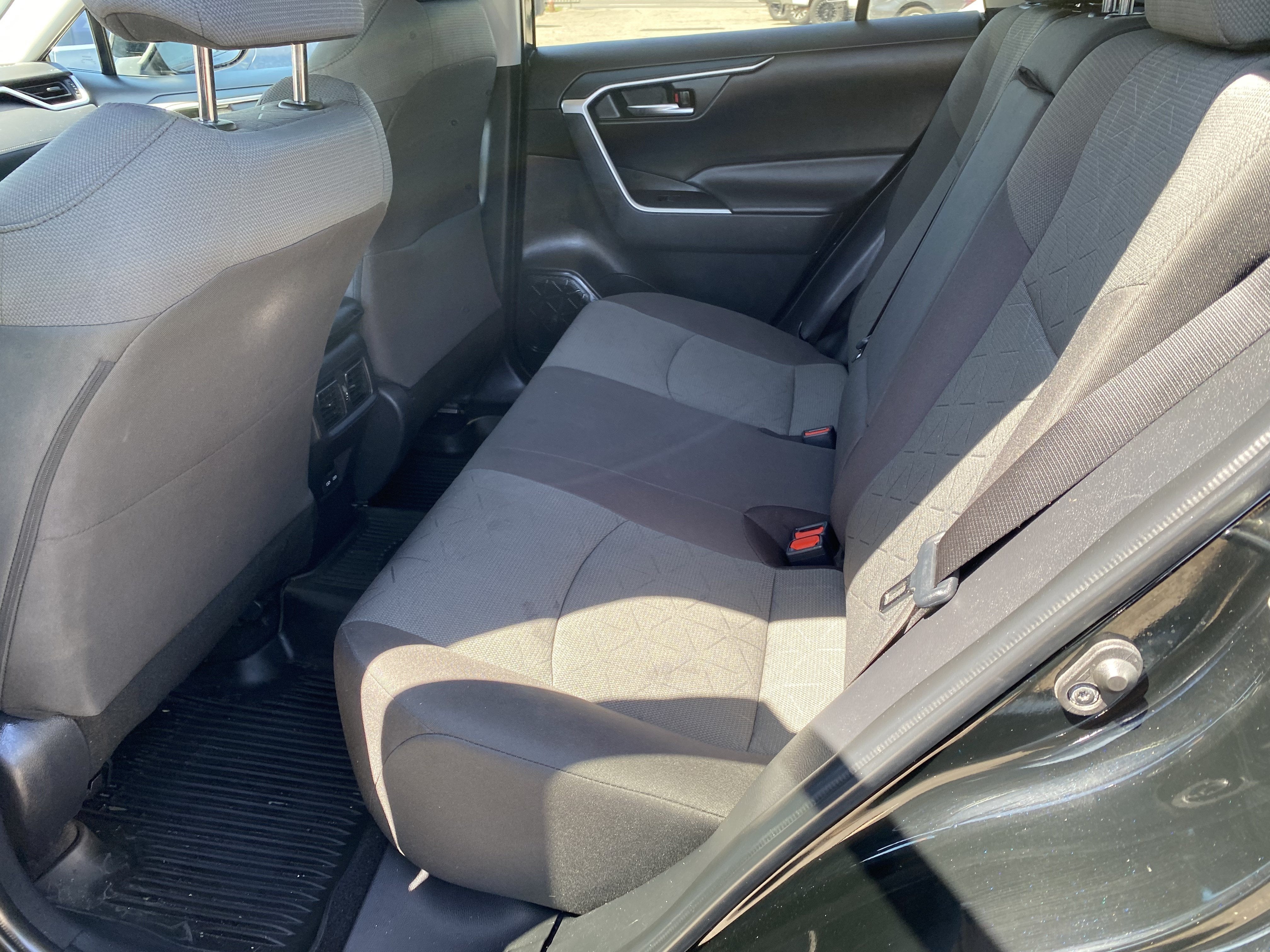2022 Toyota RAV4 XLE FWD