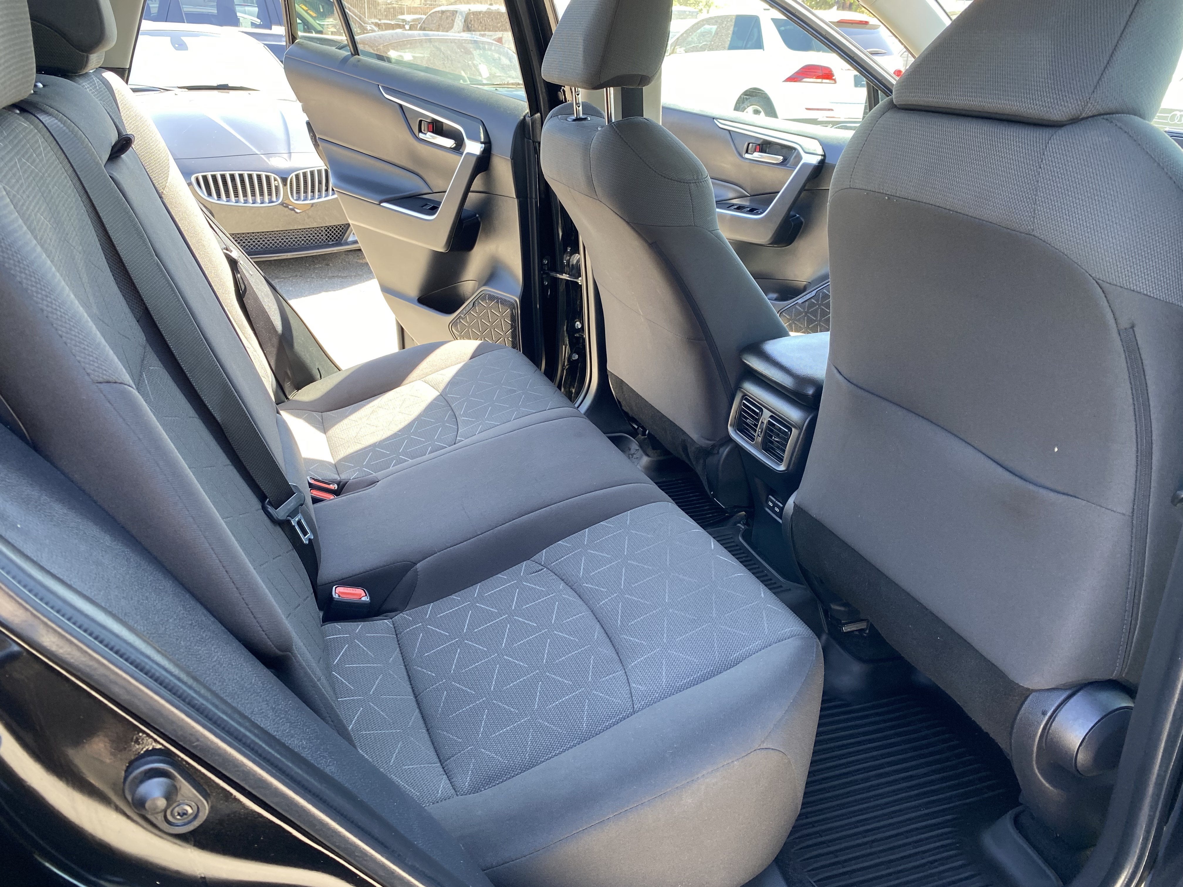 2022 Toyota RAV4 XLE FWD