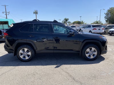 2022 Toyota RAV4 XLE FWD