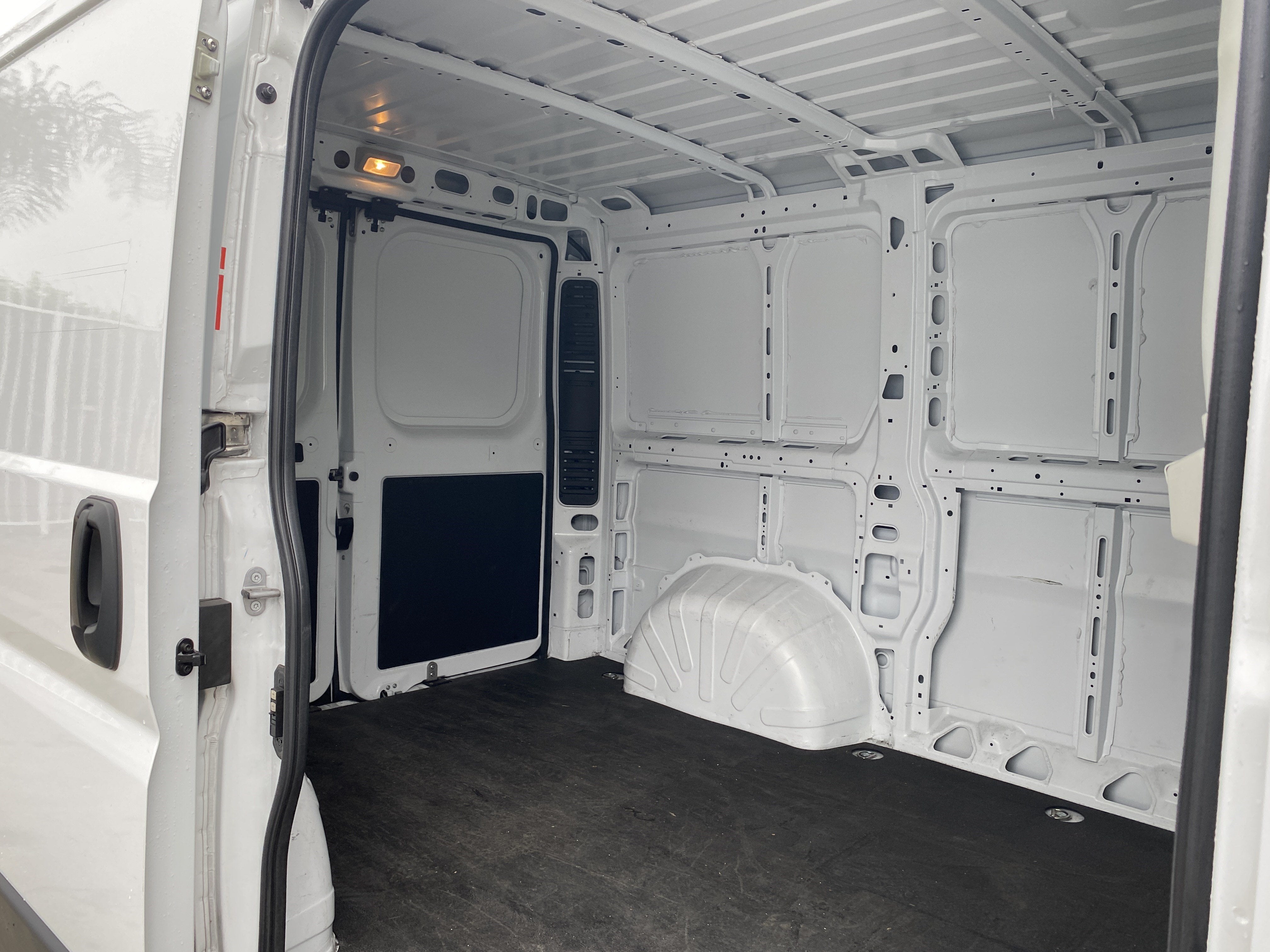 2025 RAM ProMaster Cargo Van Tradesman
