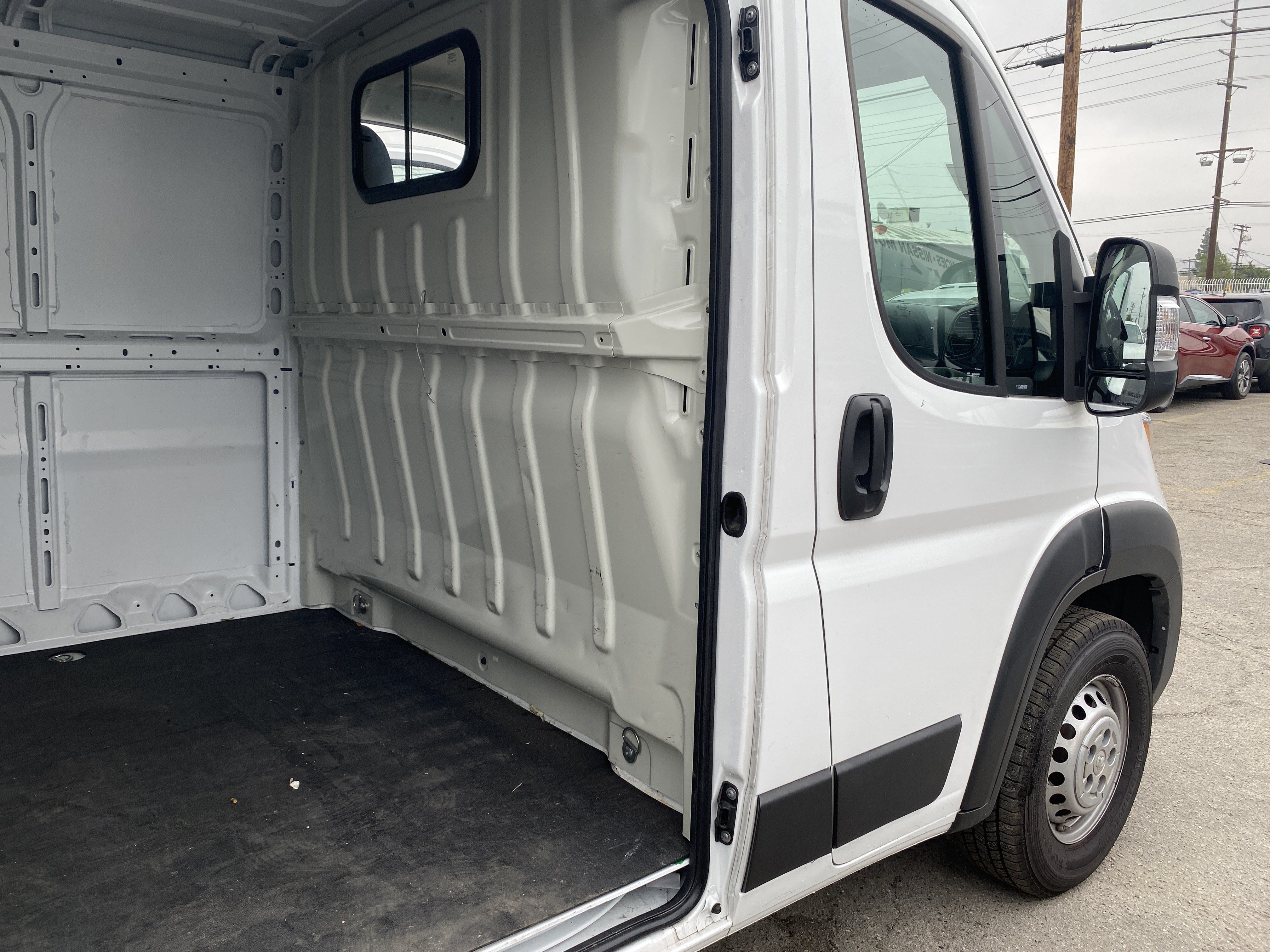 2025 RAM ProMaster Cargo Van Tradesman