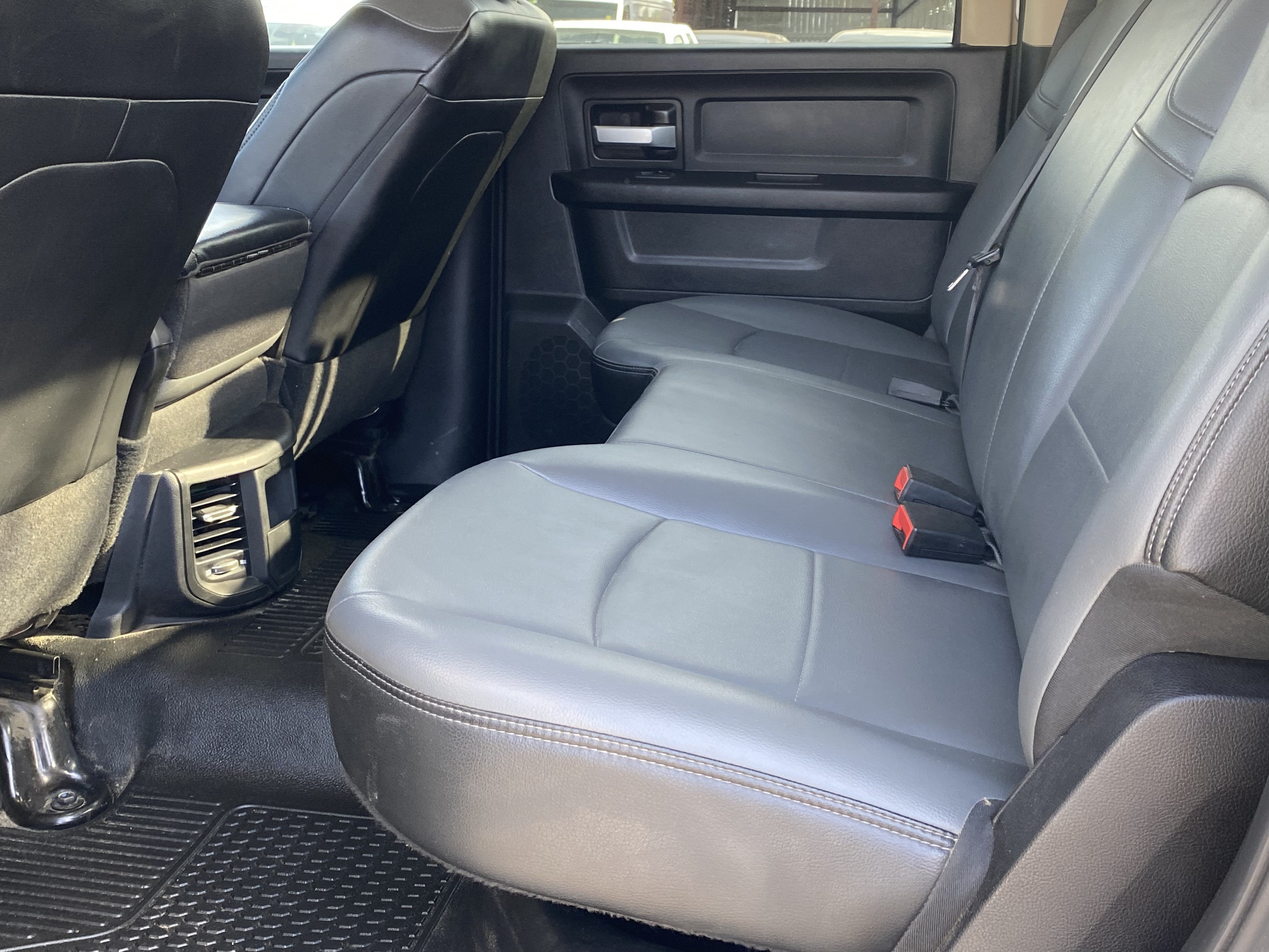 2019 RAM 2500 TRADESMAN 4X4 CREW CAB 8'