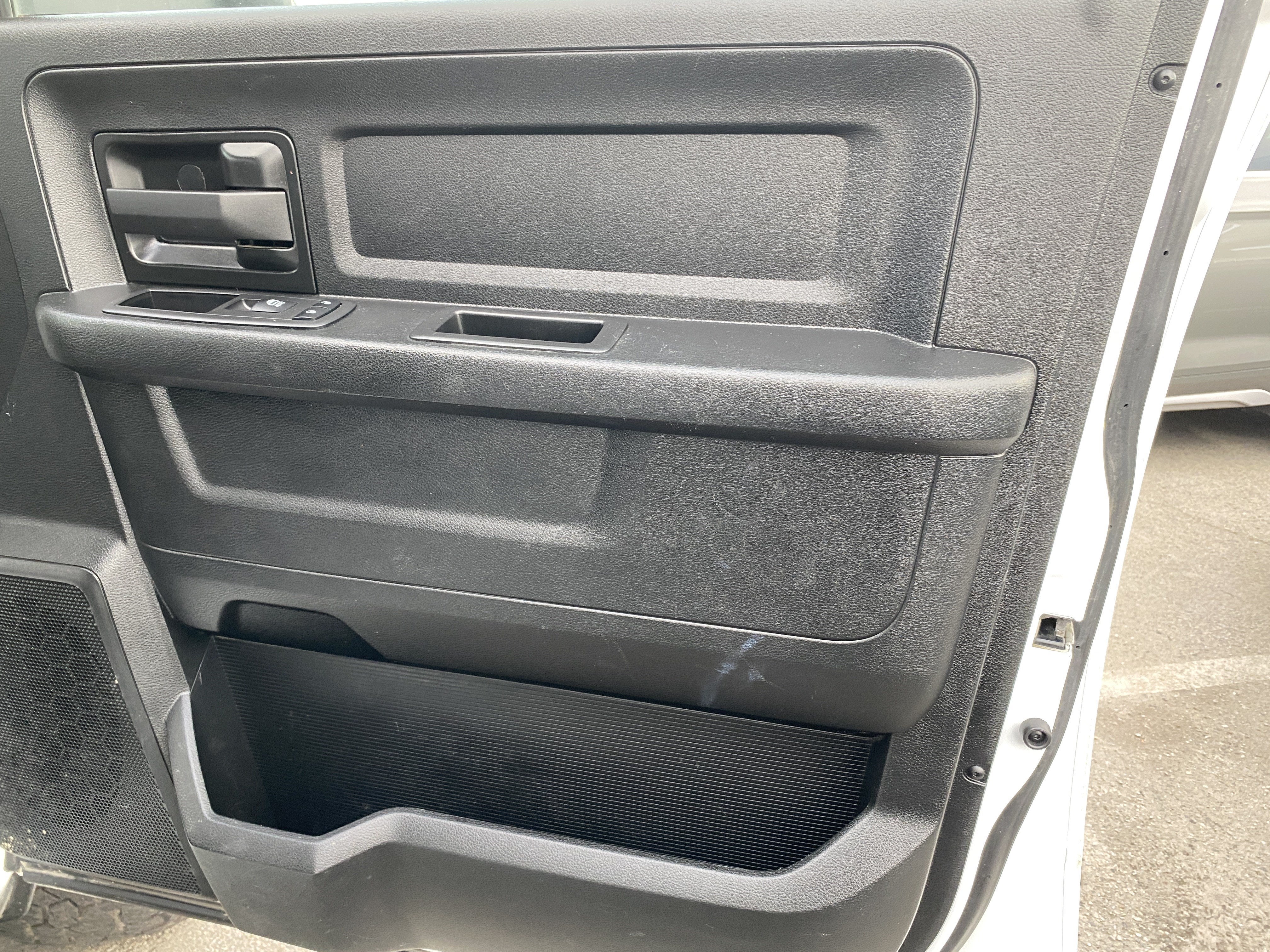2023 RAM 2500 TRADESMAN 4X4 CREW CAB 8'