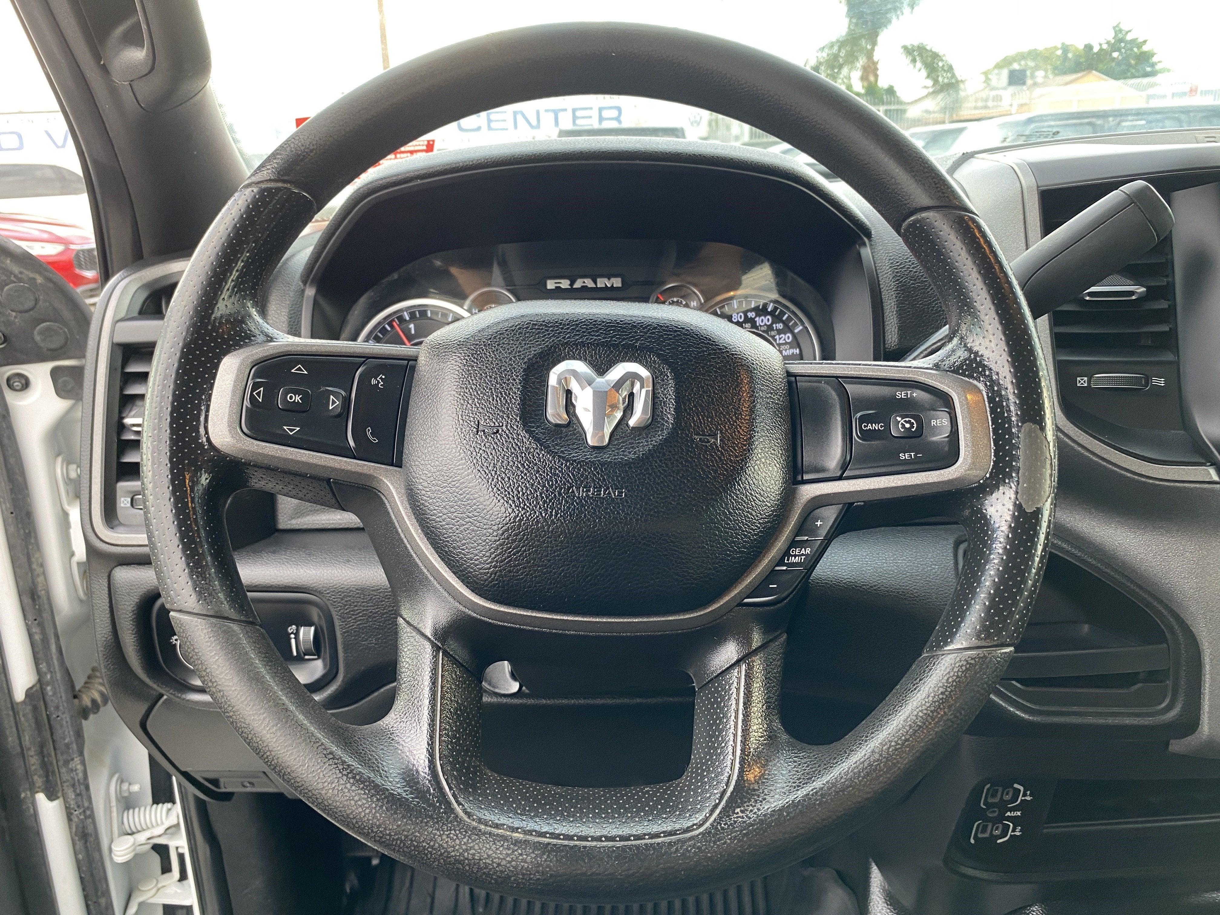 2023 RAM 2500 TRADESMAN 4X4 CREW CAB 8'
