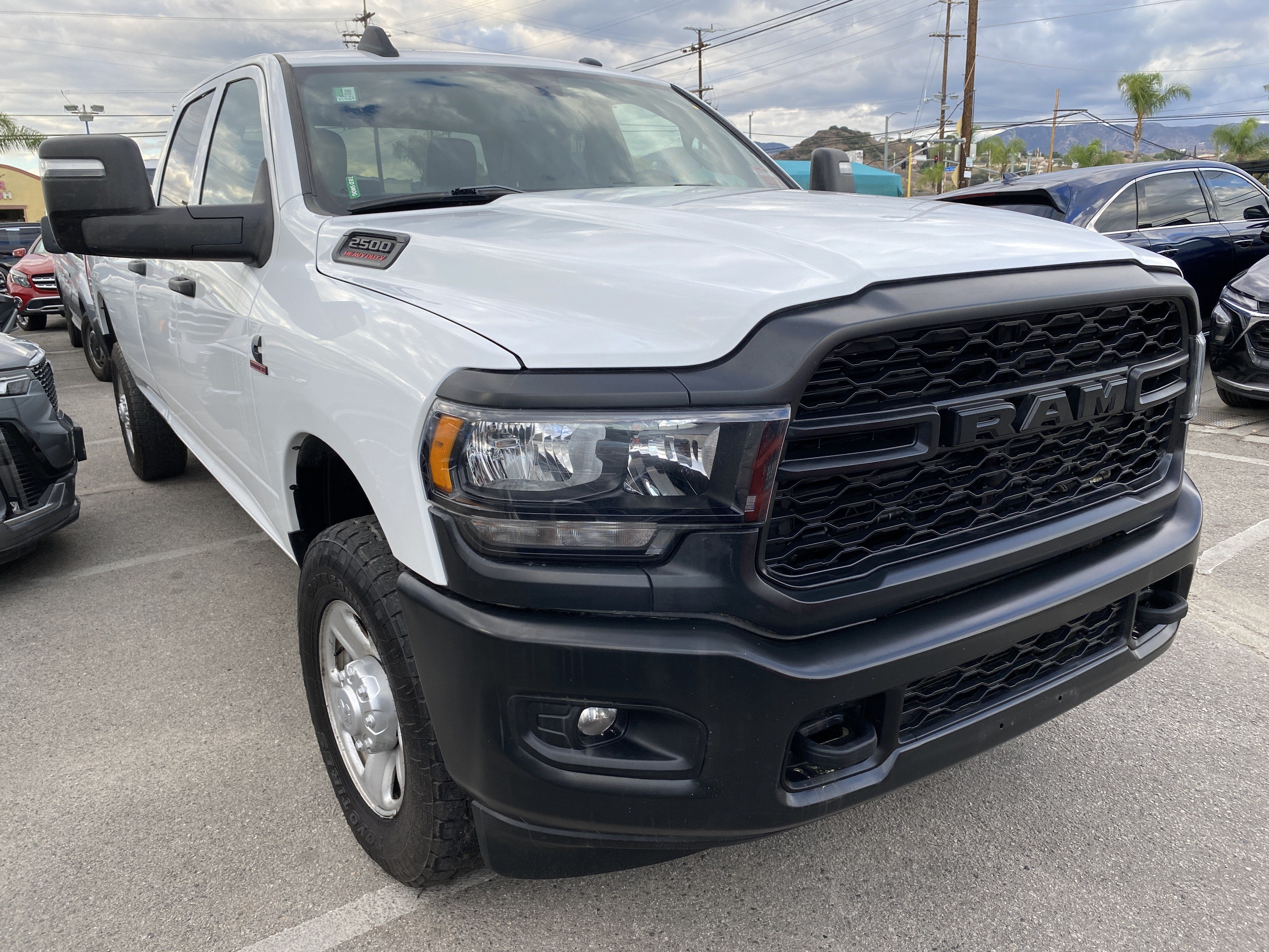 2023 RAM 2500 TRADESMAN 4X4 CREW CAB 8'