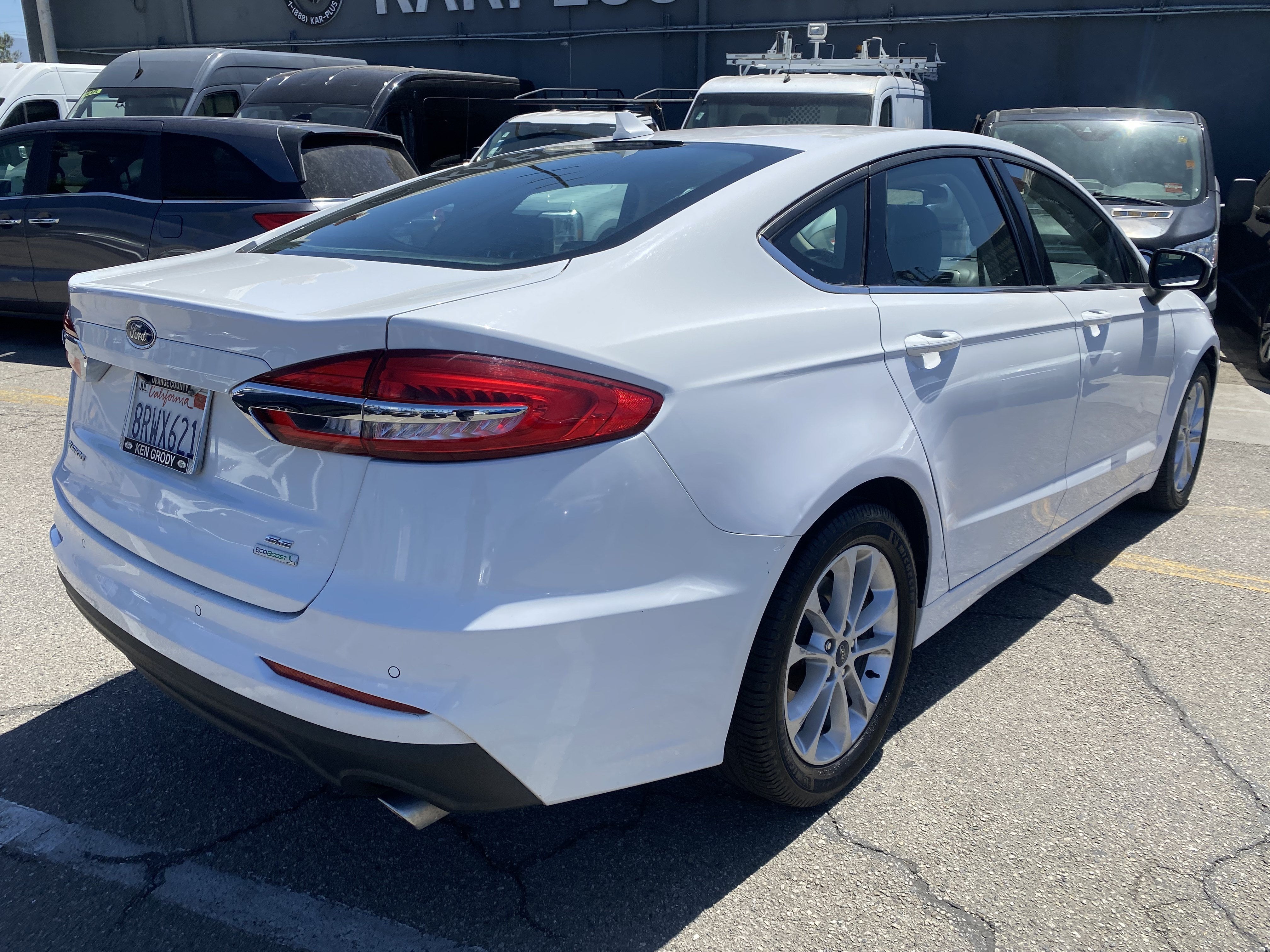 2020 Ford Fusion SE FWD