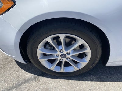 2020 Ford Fusion SE FWD