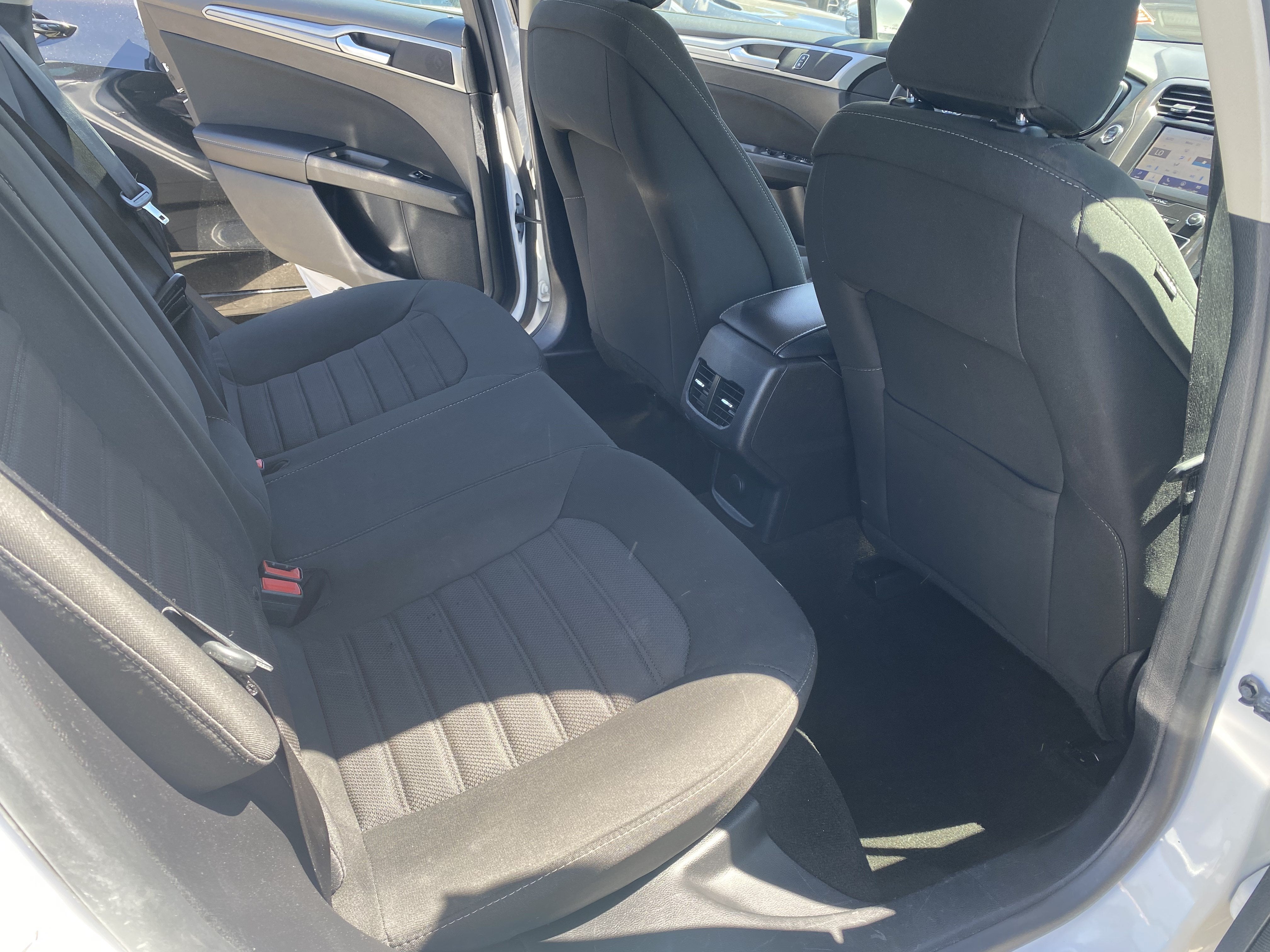 2020 Ford Fusion SE FWD