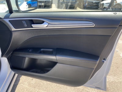 2020 Ford Fusion SE FWD