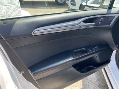 2019 Ford Fusion Hybrid SE