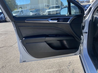 2017 Ford Fusion Hybrid SE