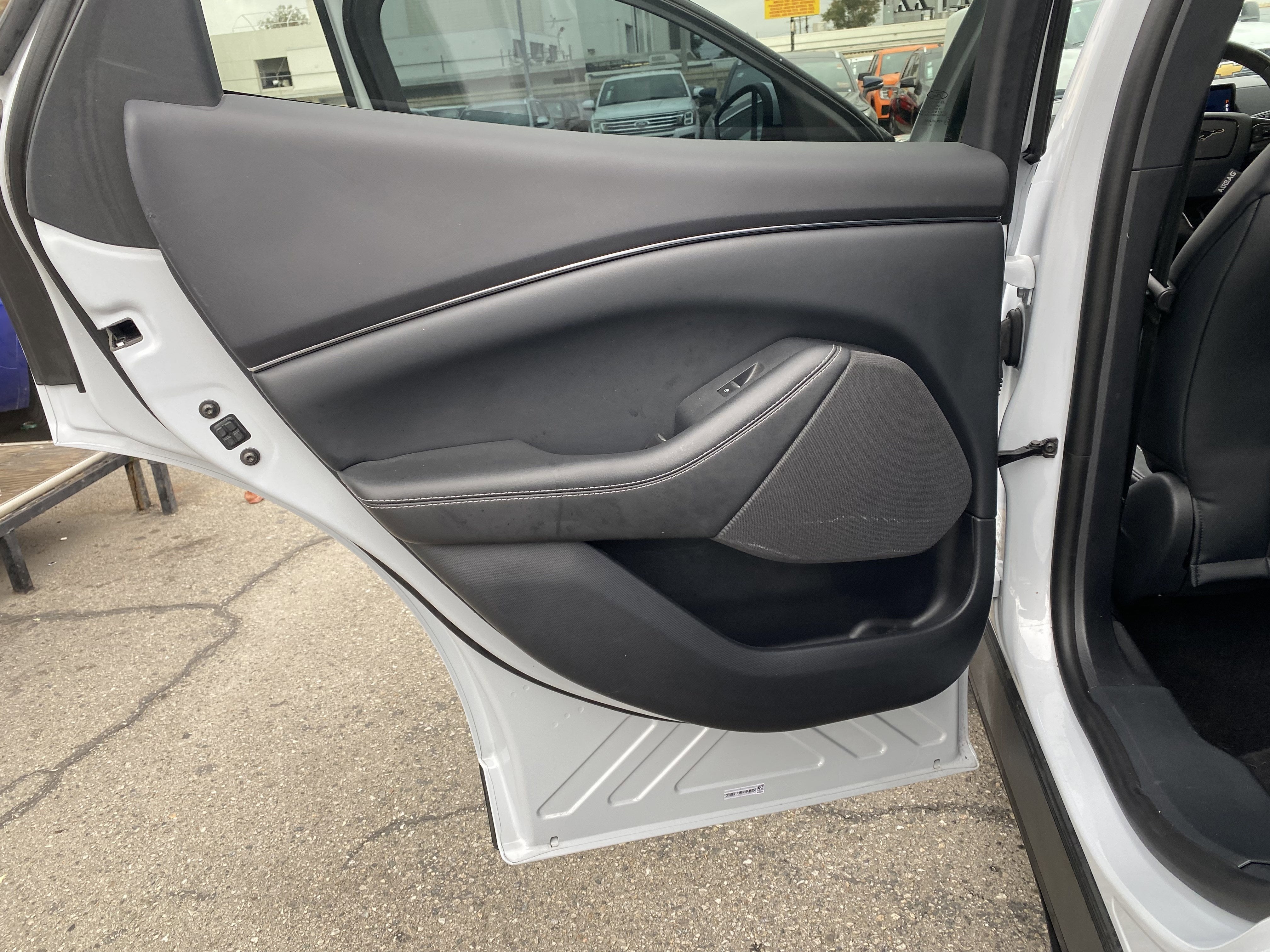 2022 Ford Mustang Mach-E Select