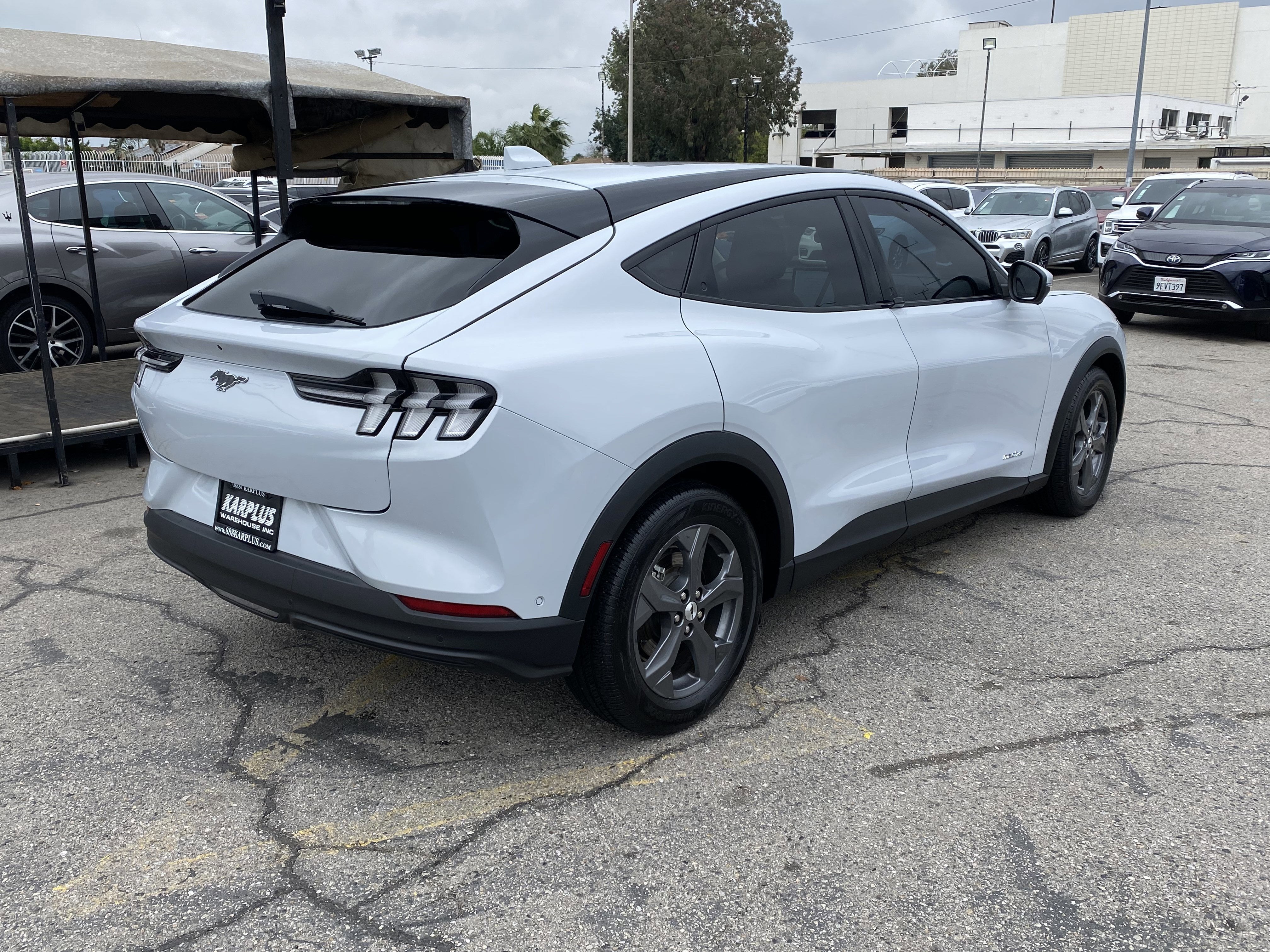 2022 Ford Mustang Mach-E Select
