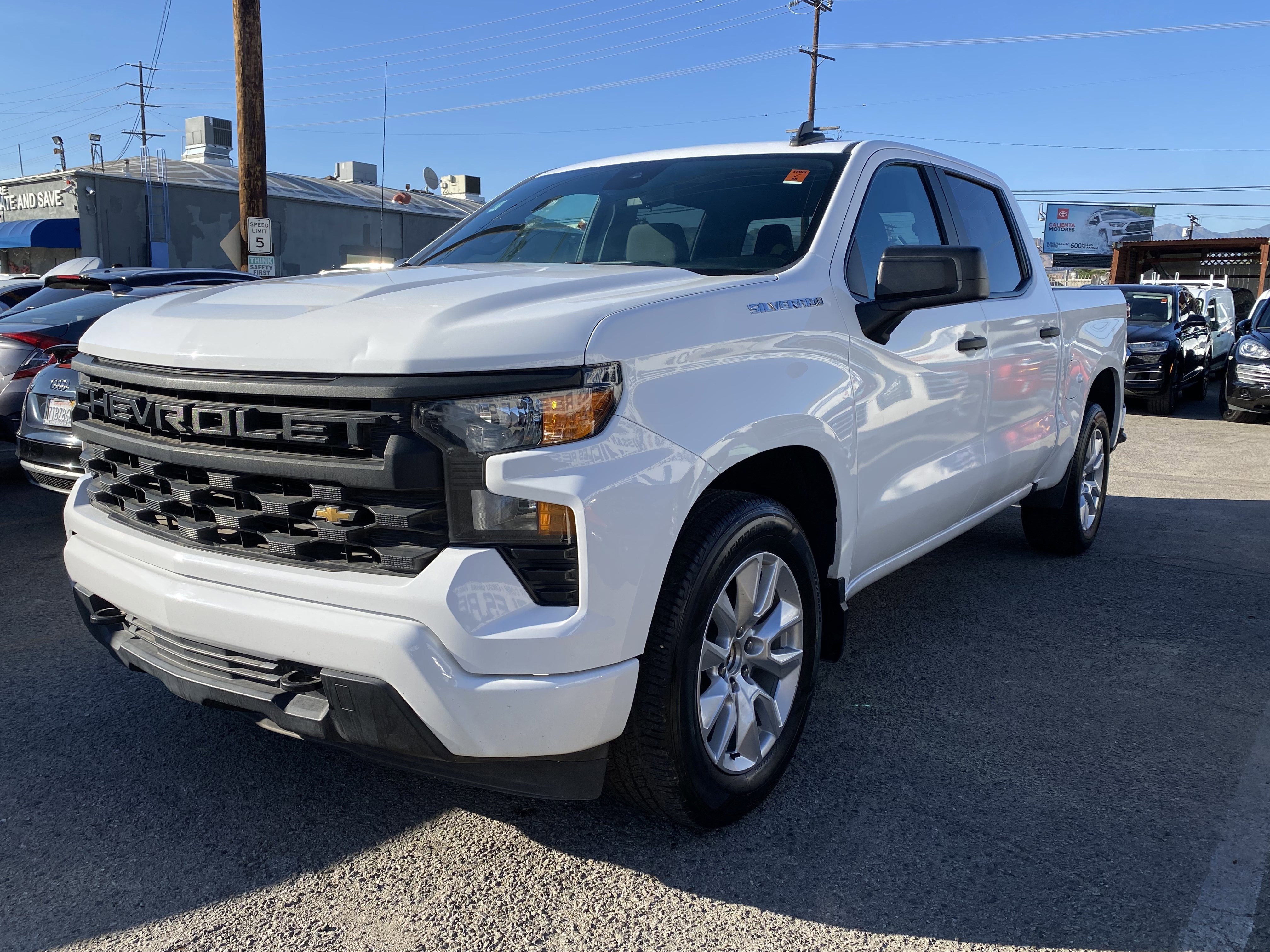 2022 Chevrolet Silverado 1500 Custom