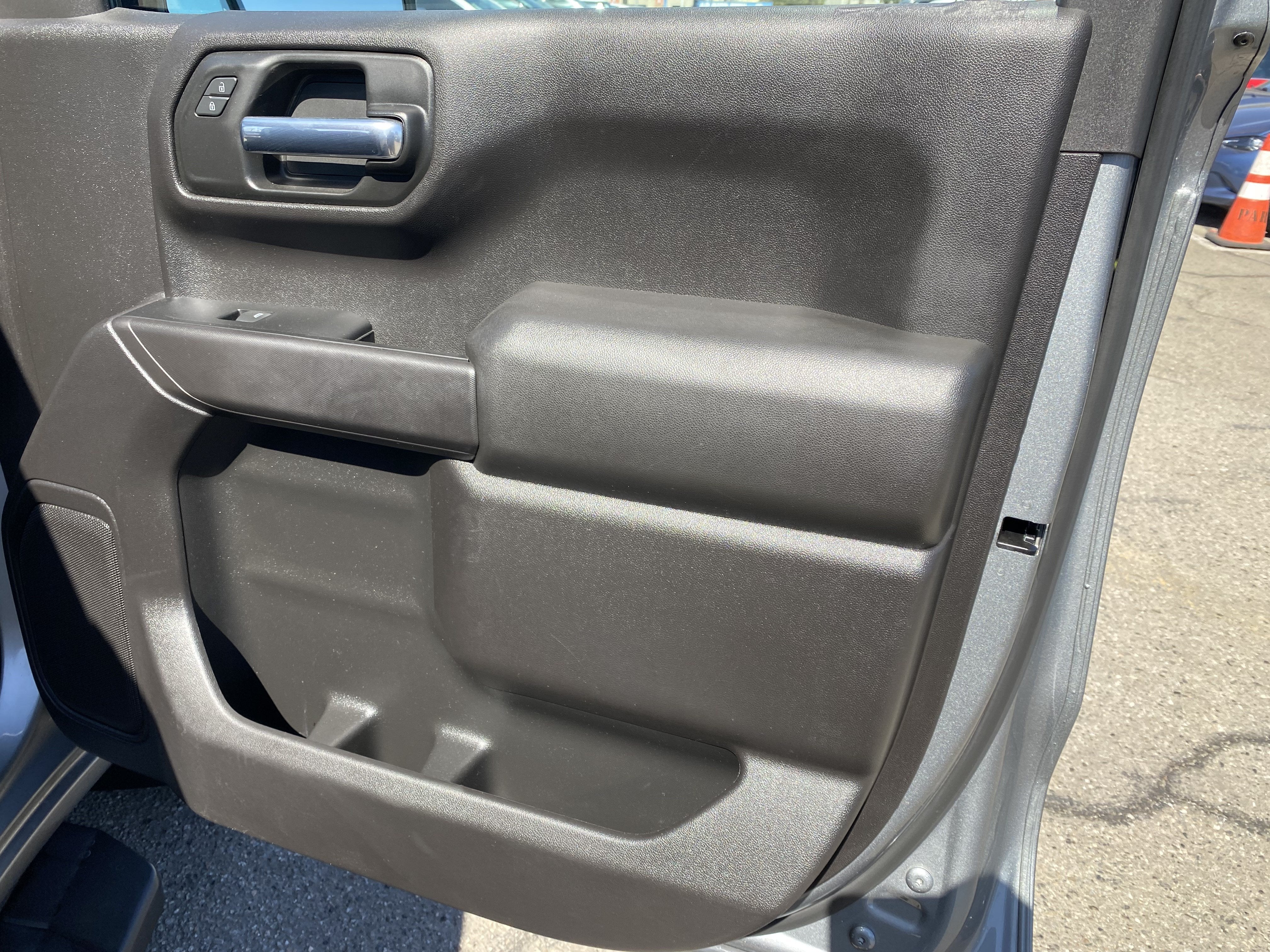 2024 Chevrolet Silverado 1500 2WD CREW CAB 147 CUSTOM