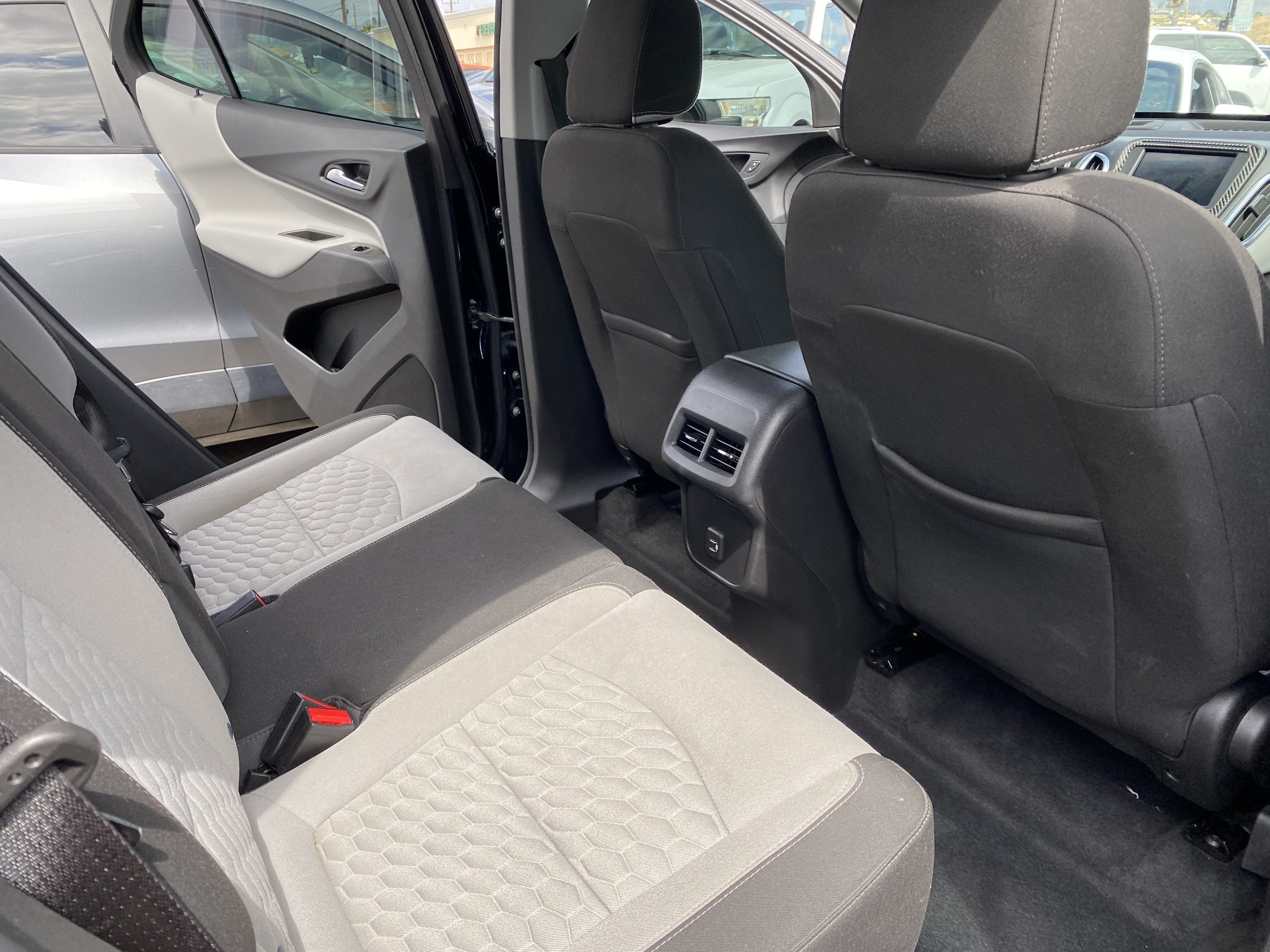 2020 Chevrolet Equinox FWD 4DR LS W/1LS