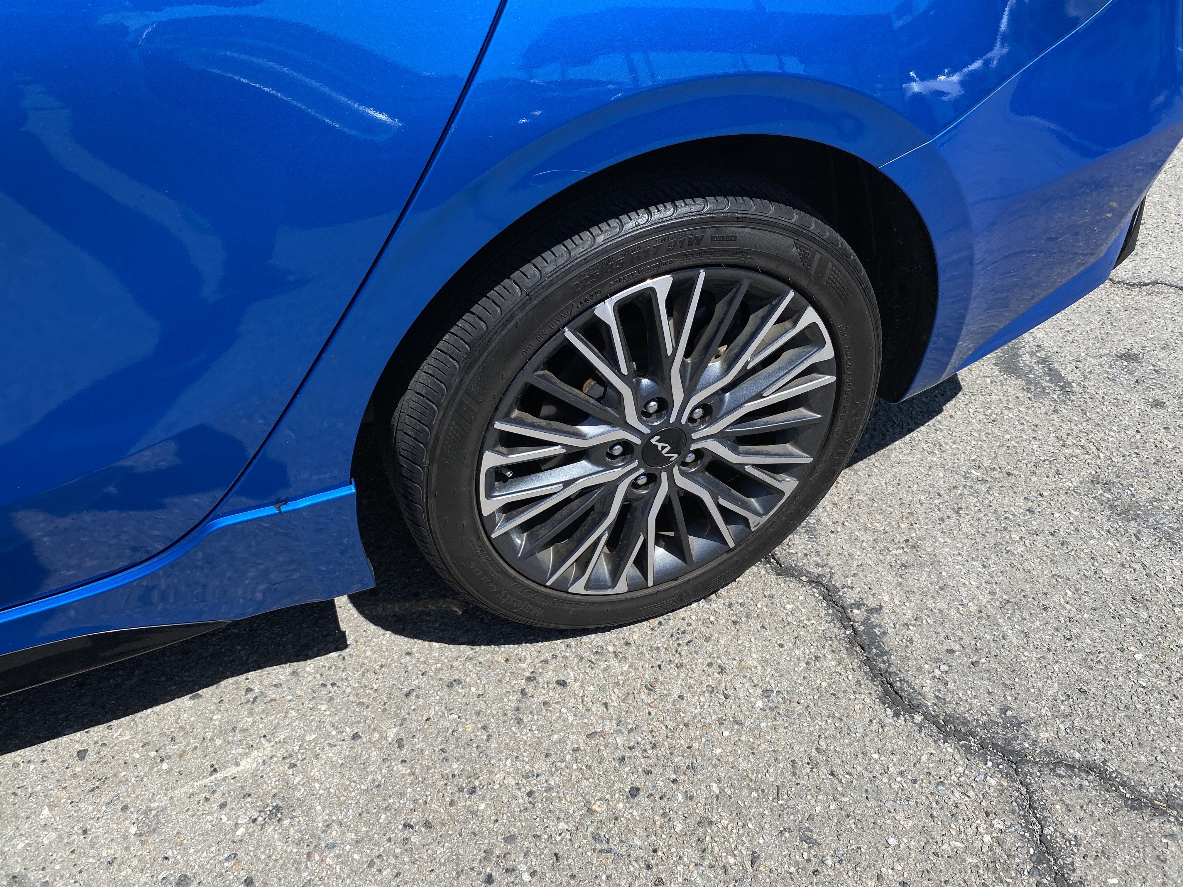 2023 Kia Forte GT-Line