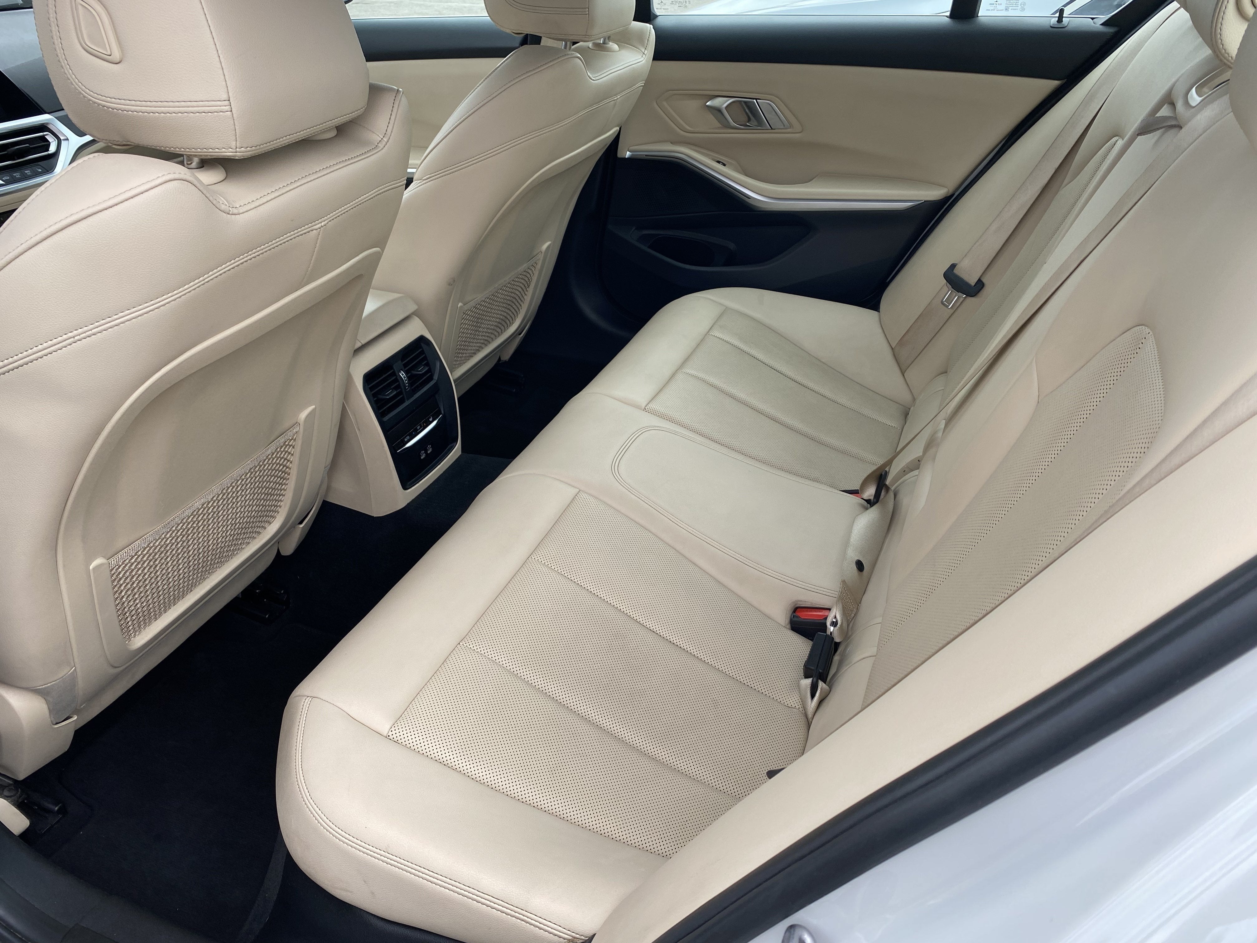 2022 BMW 3 Series 330e