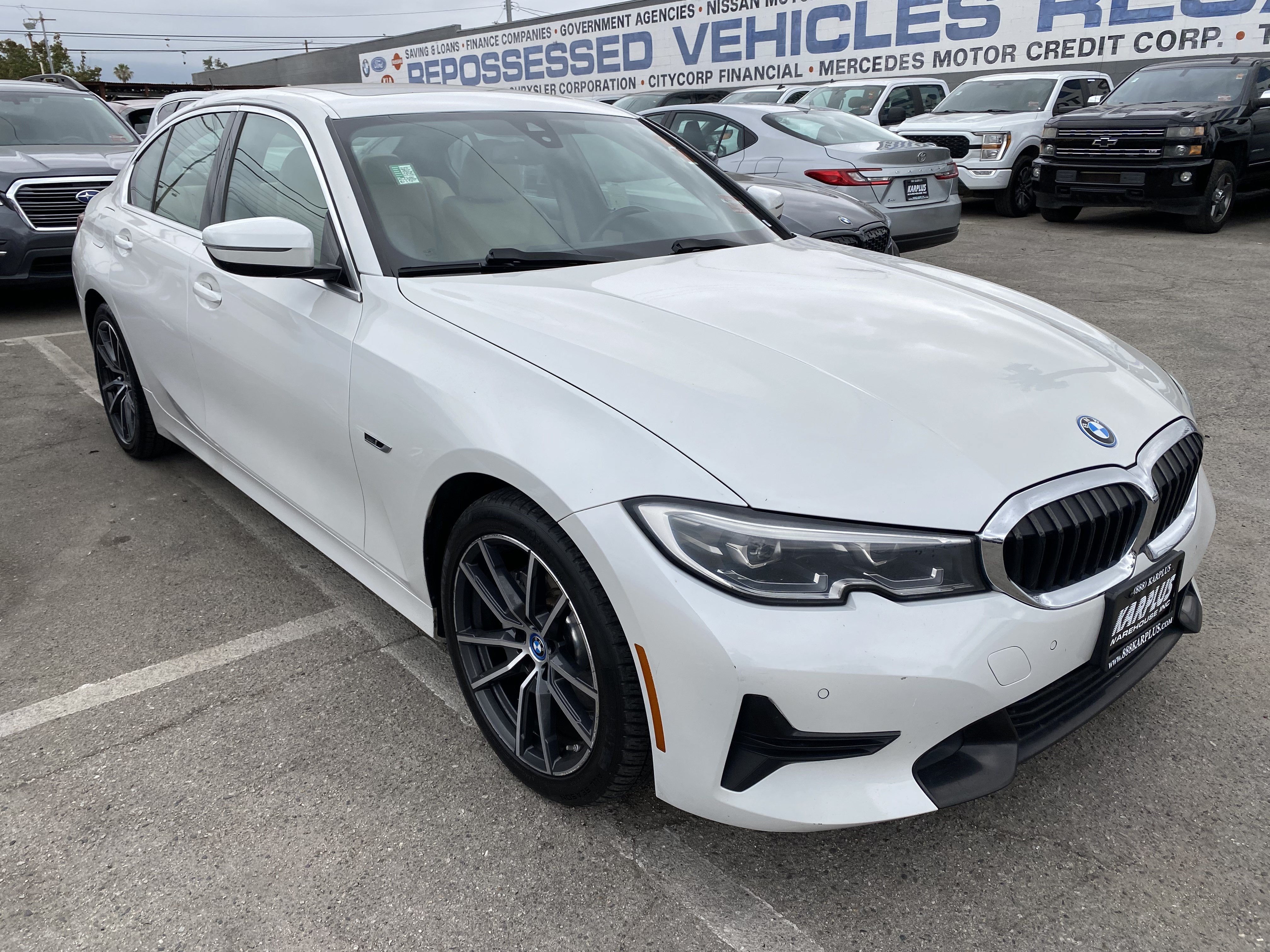 2022 BMW 3 Series 330e