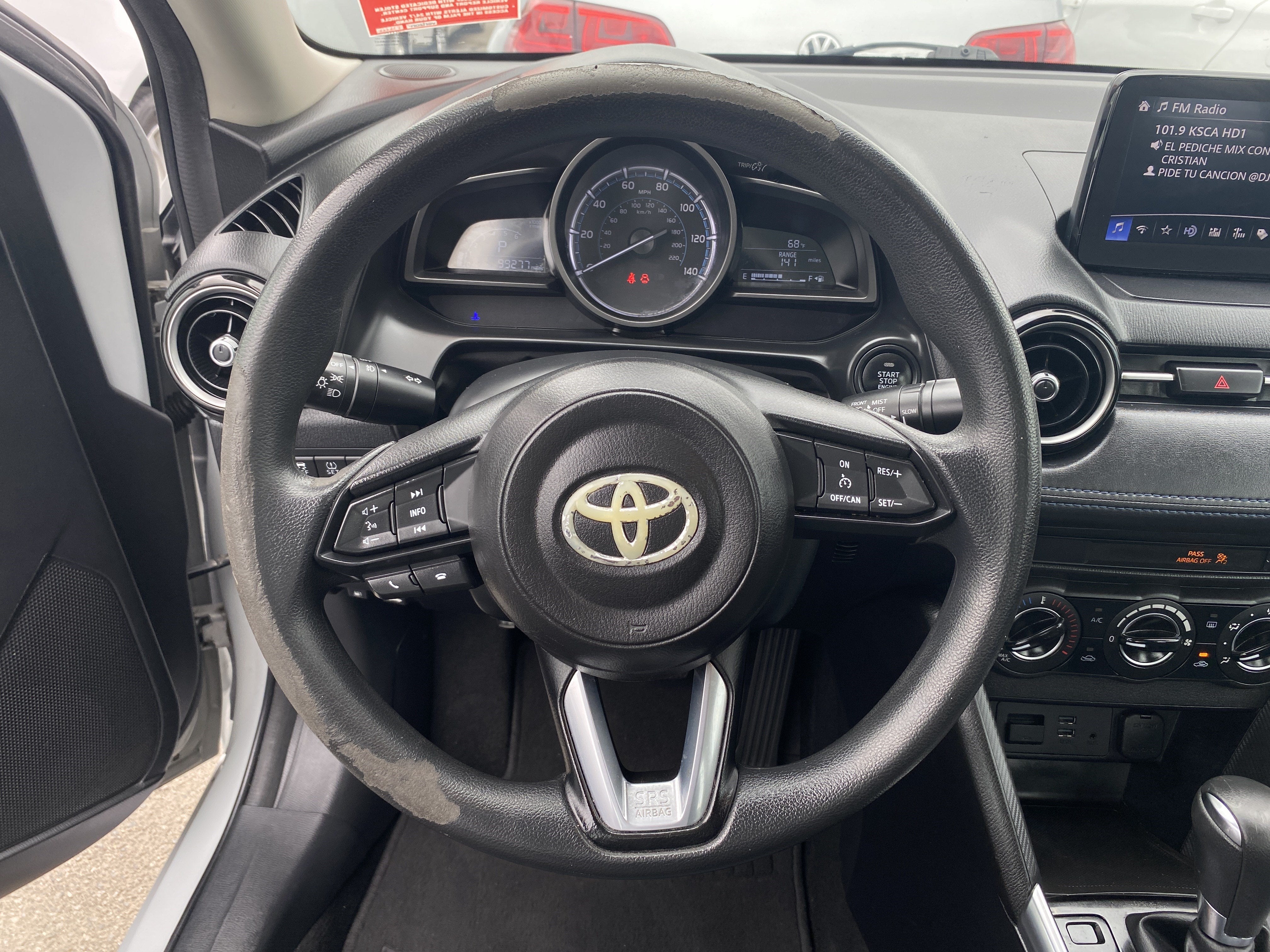 2019 Toyota Yaris Sedan LE