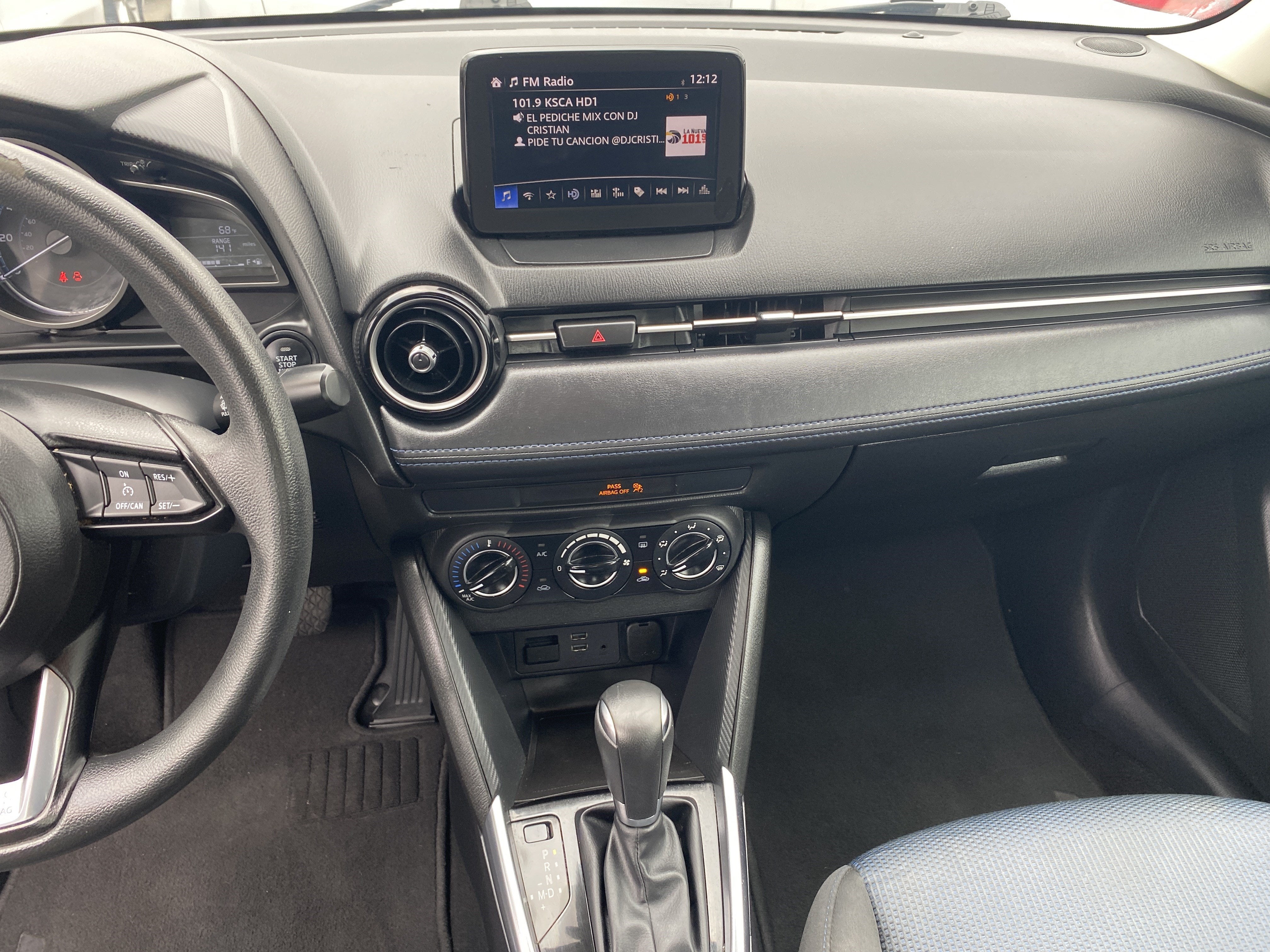 2019 Toyota Yaris Sedan LE
