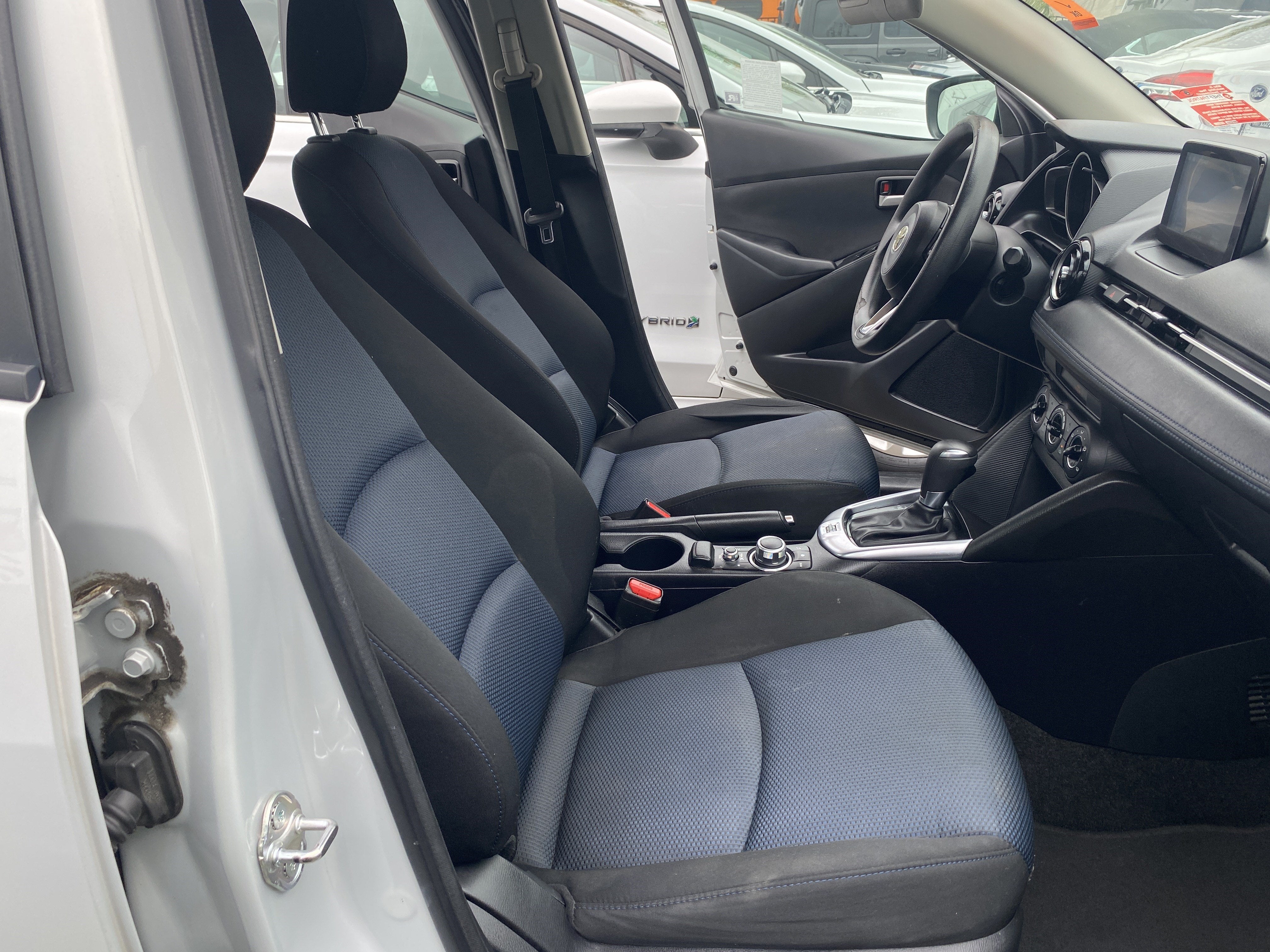 2019 Toyota Yaris Sedan LE
