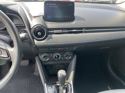 2020 Toyota Yaris Sedan LE