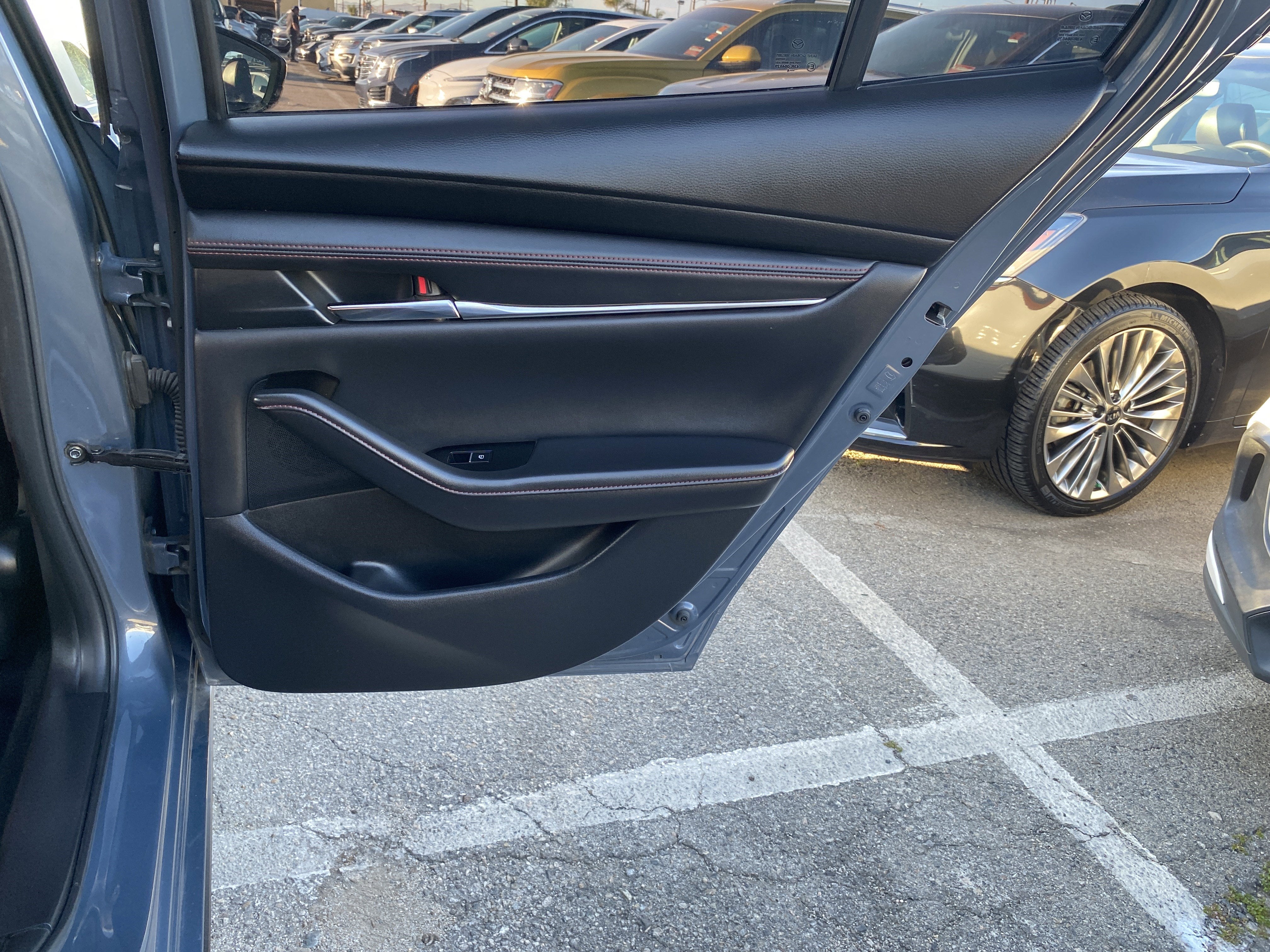 2024 Mazda Mazda3 Sedan 2.5 S Carbon Edition