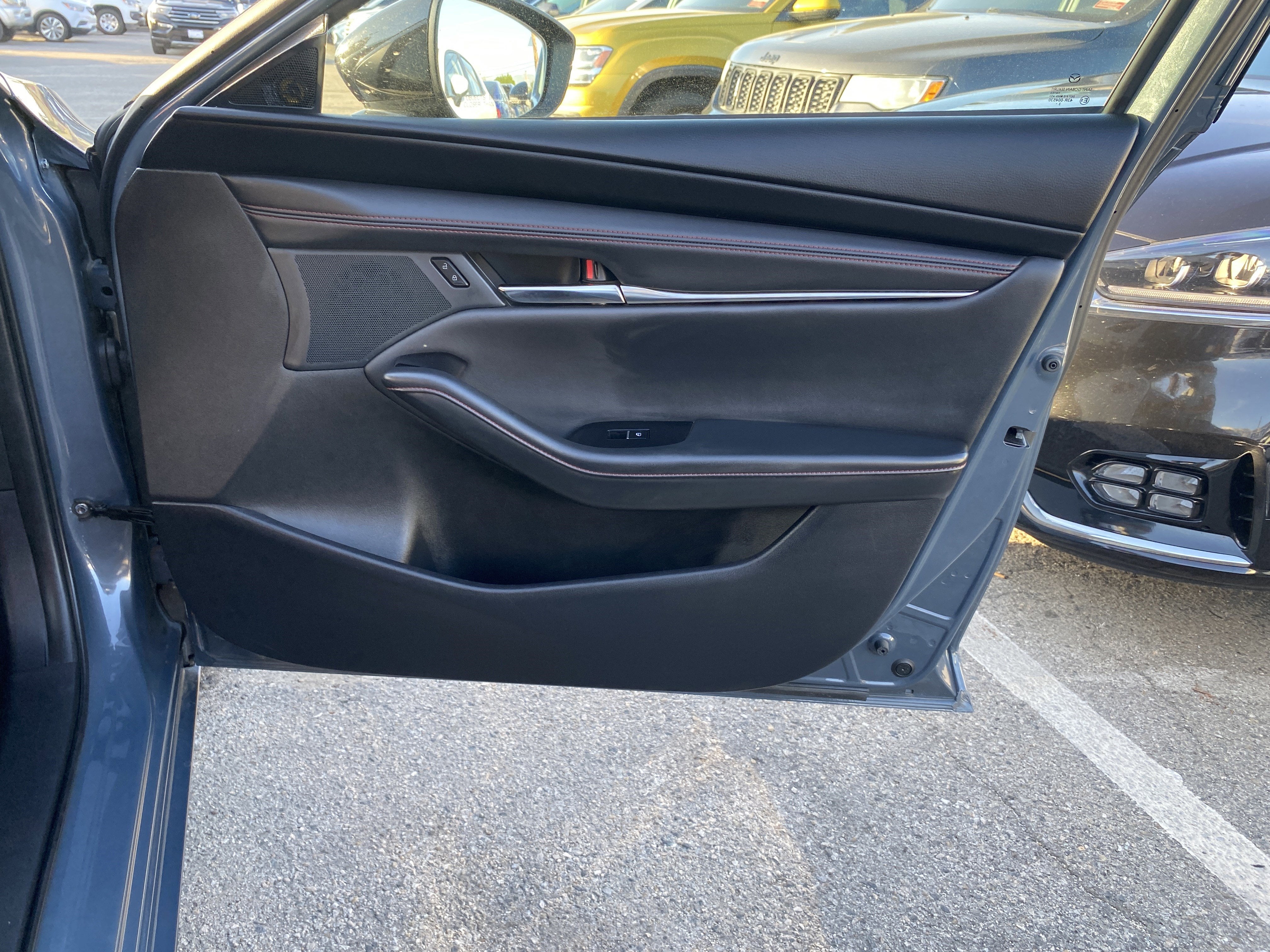 2024 Mazda Mazda3 Sedan 2.5 S Carbon Edition