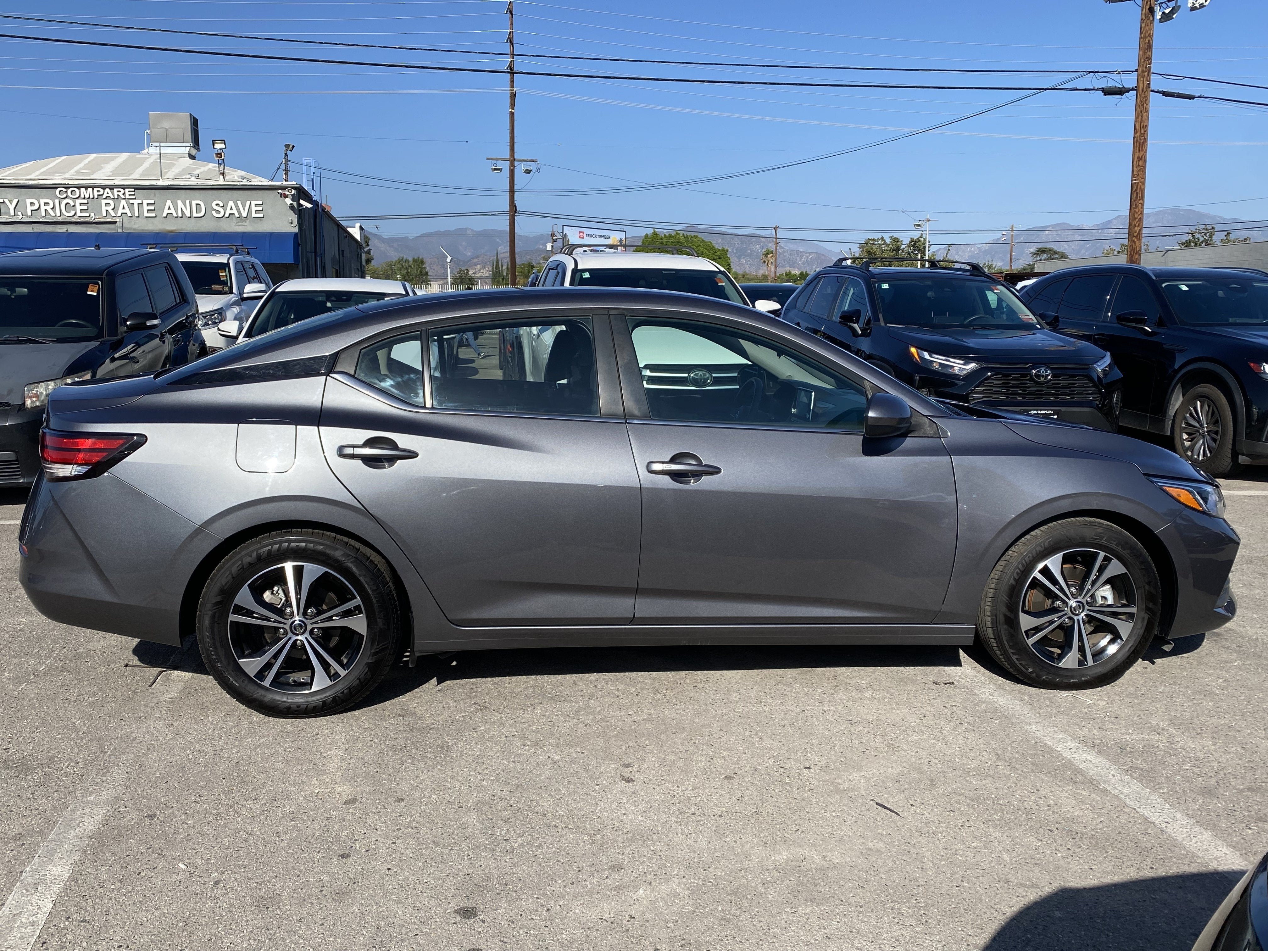 2022 Nissan Sentra SV CVT