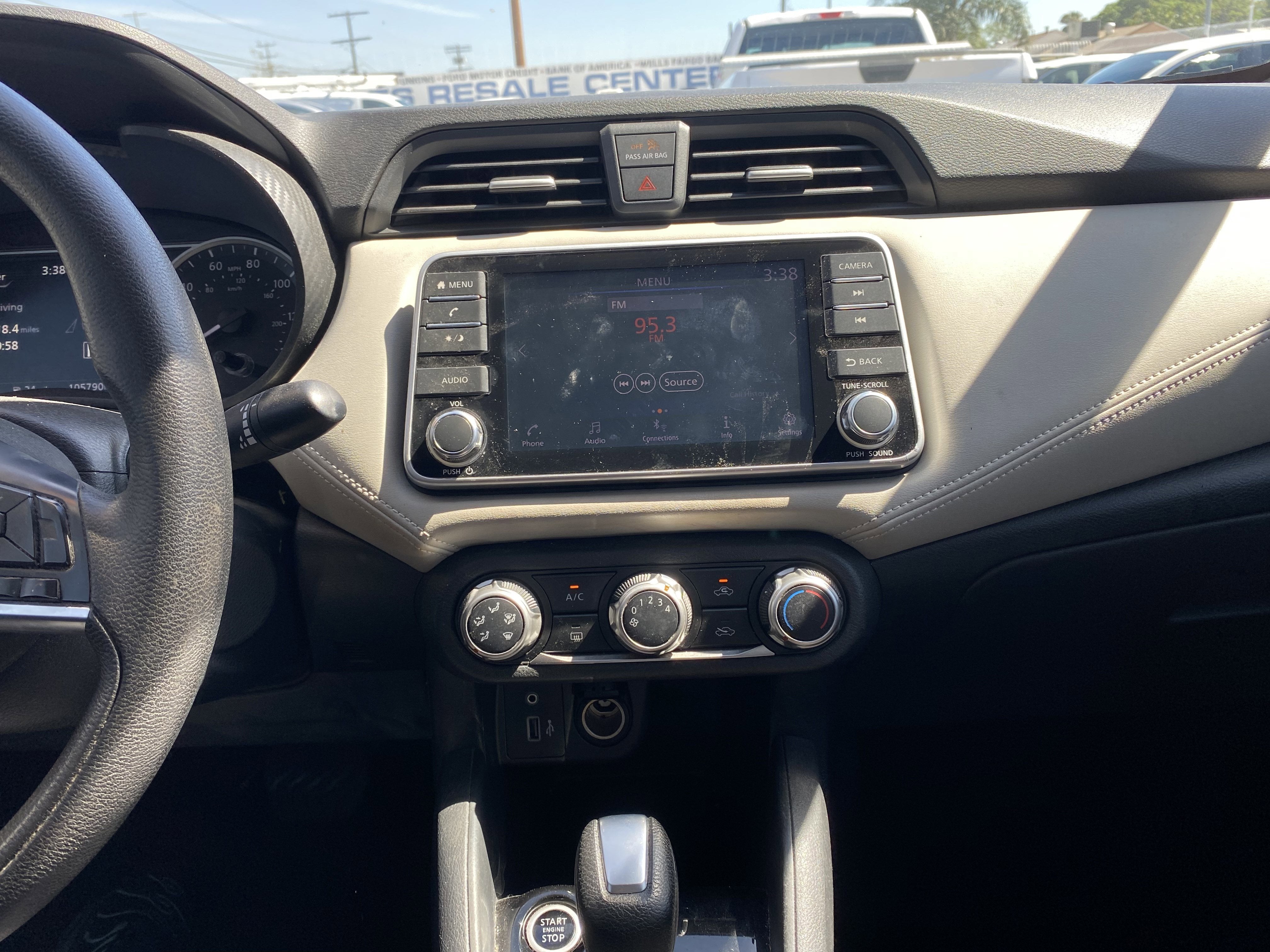 2020 Nissan Versa SV