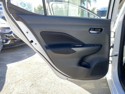 2022 Nissan Versa SV