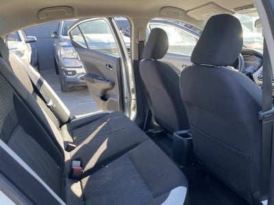 2022 Nissan Versa SV