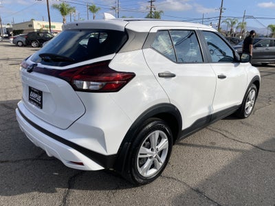 2024 Nissan Kicks S FWD