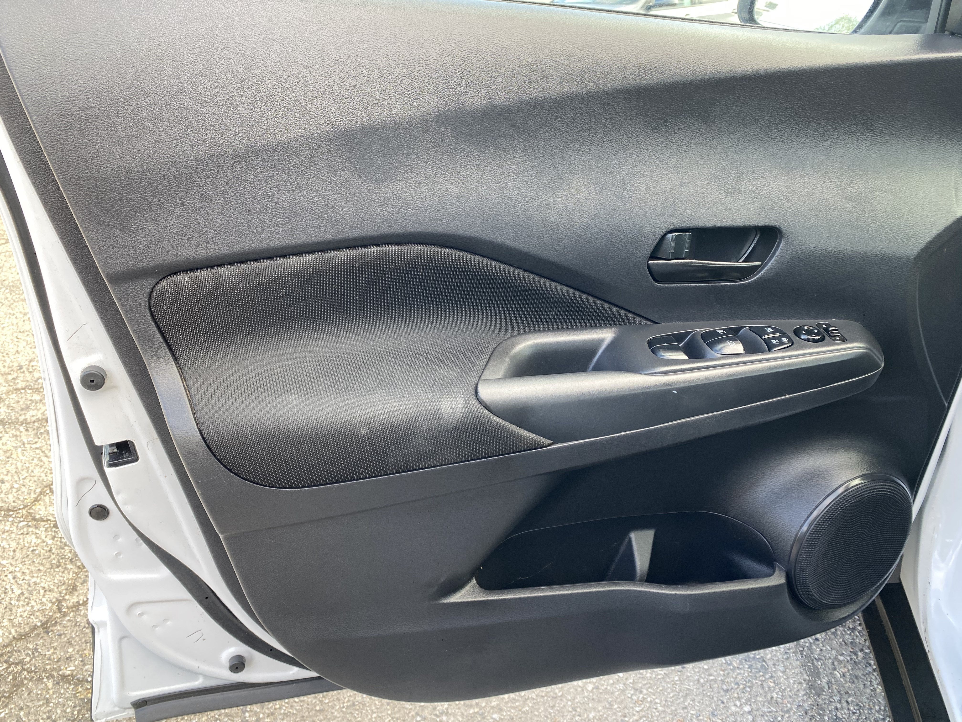2024 Nissan Kicks S FWD