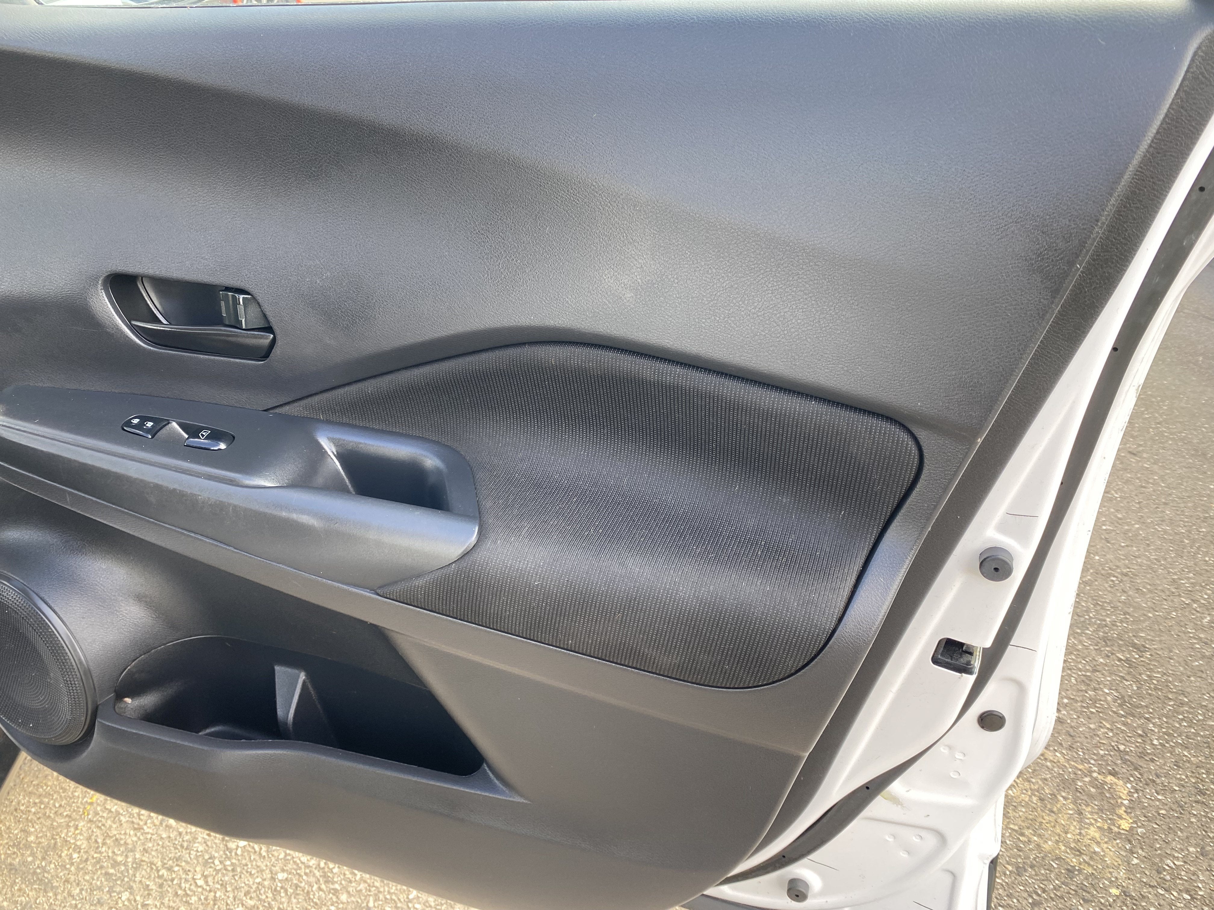 2024 Nissan Kicks S FWD
