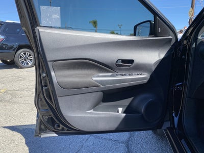 2024 Nissan Kicks S FWD