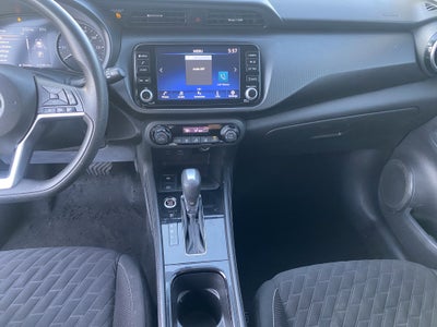 2022 Nissan Kicks SV