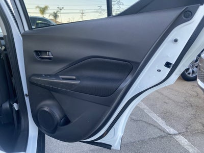 2022 Nissan Kicks SV