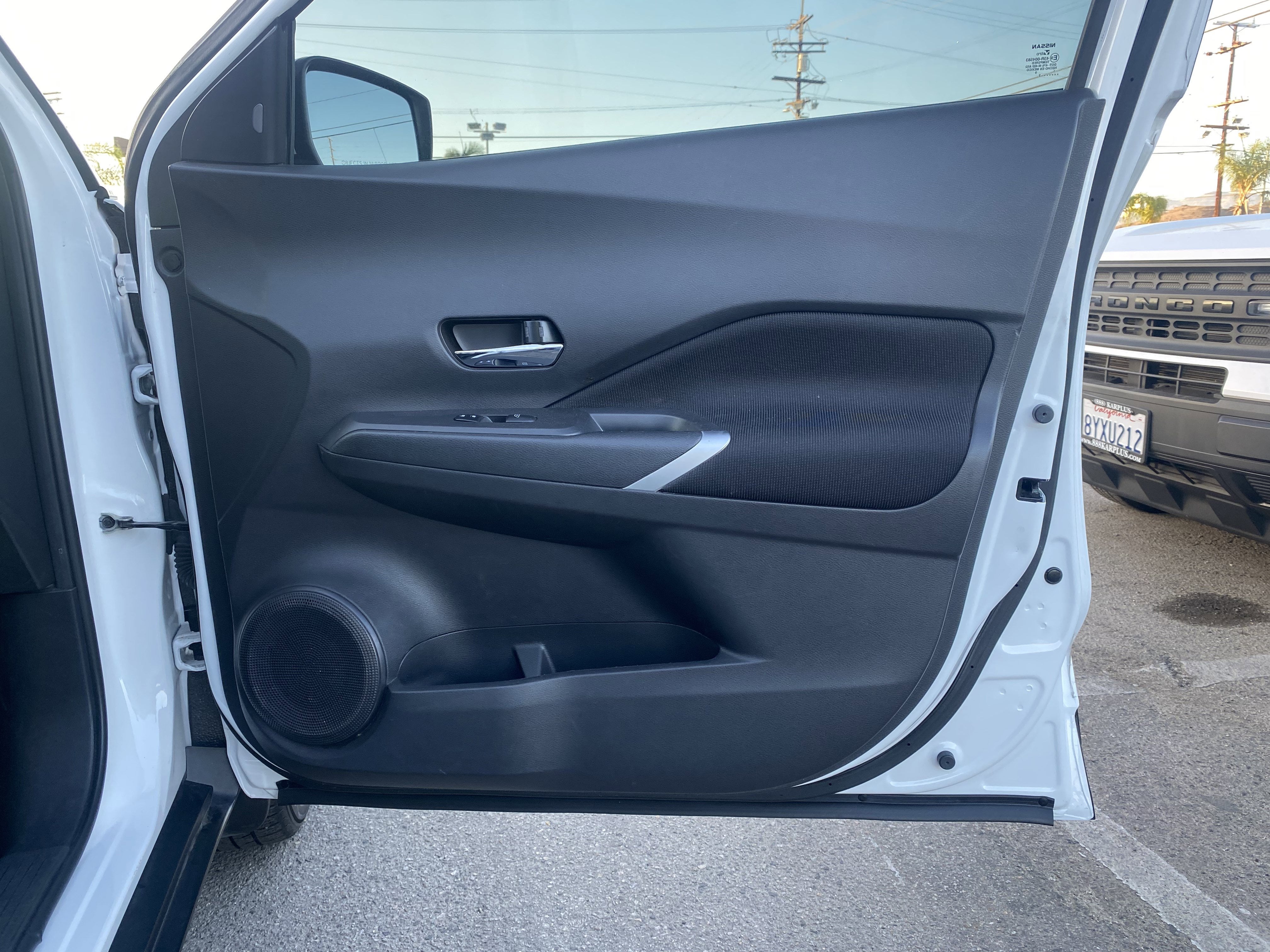 2022 Nissan Kicks SV