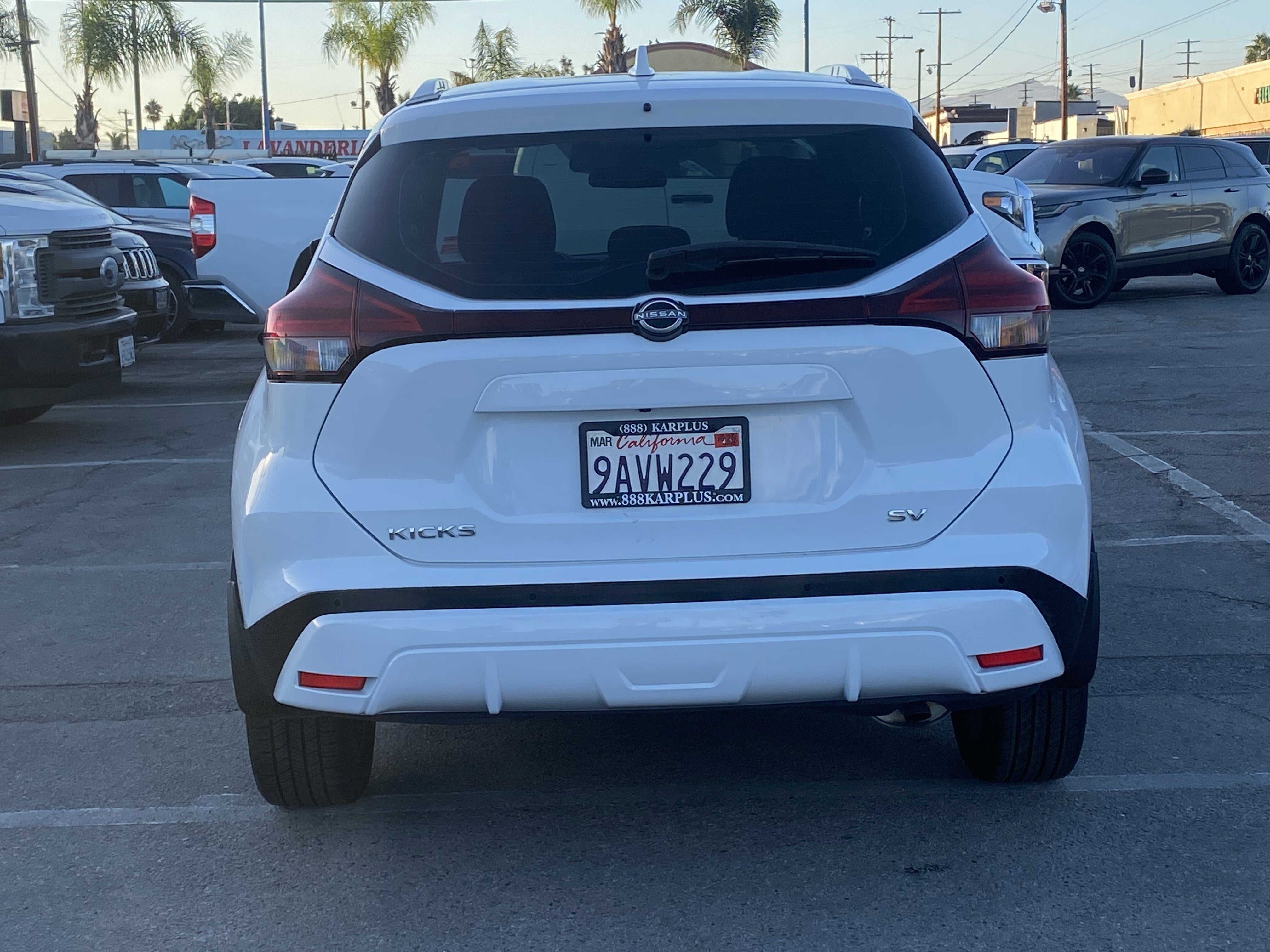 2022 Nissan Kicks SV