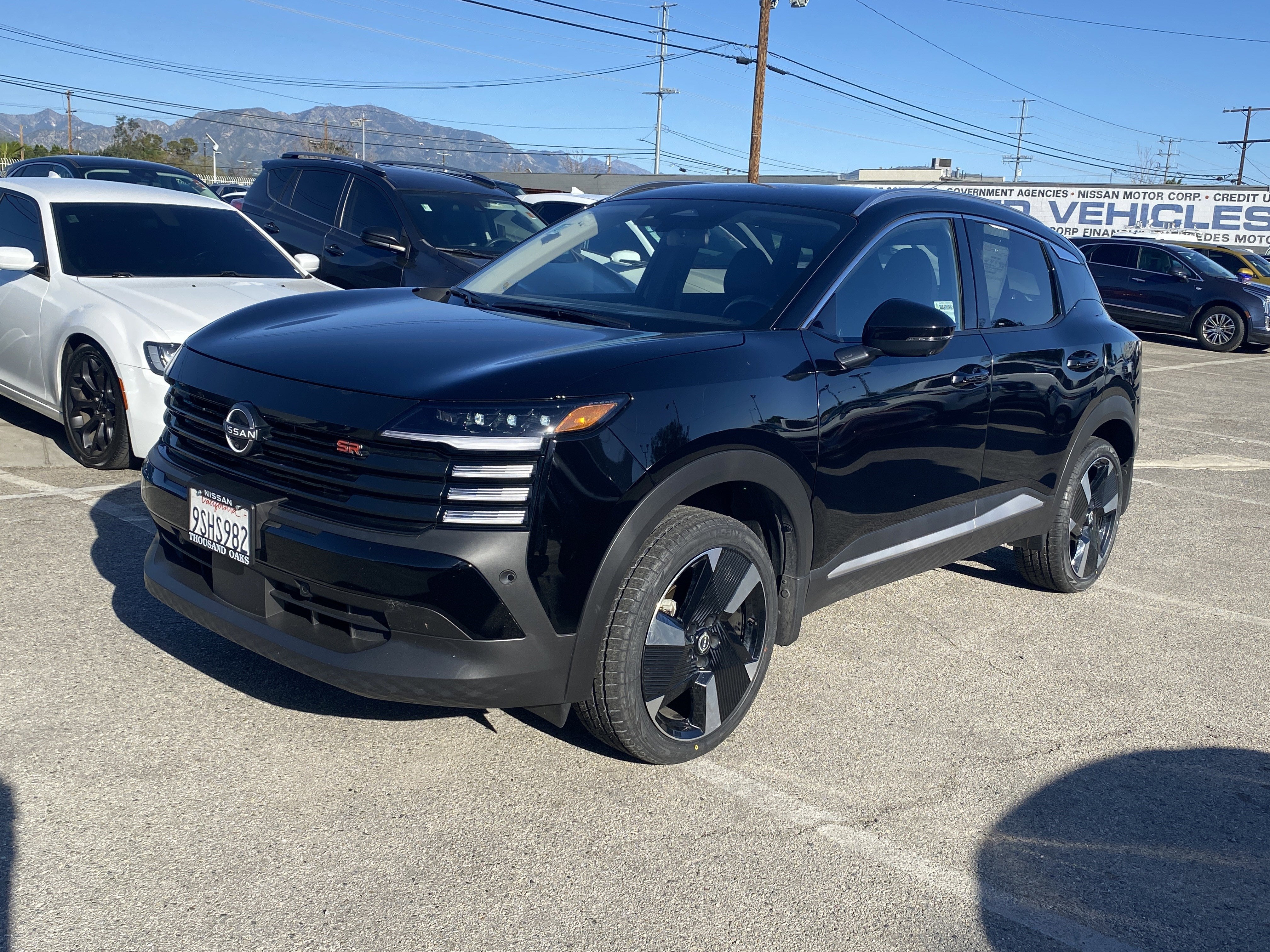 2025 Nissan Kicks SR