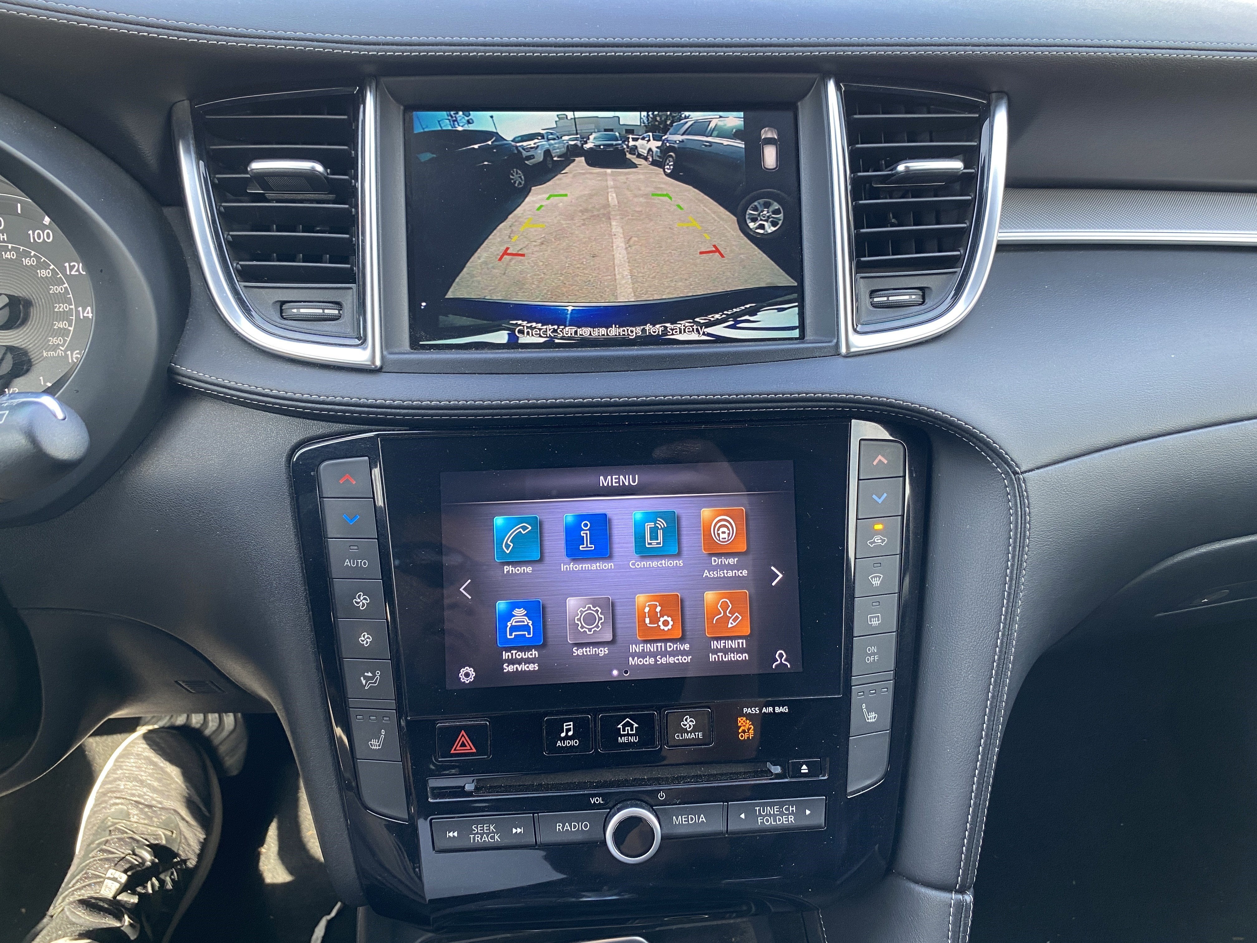2021 INFINITI QX50 LUXE