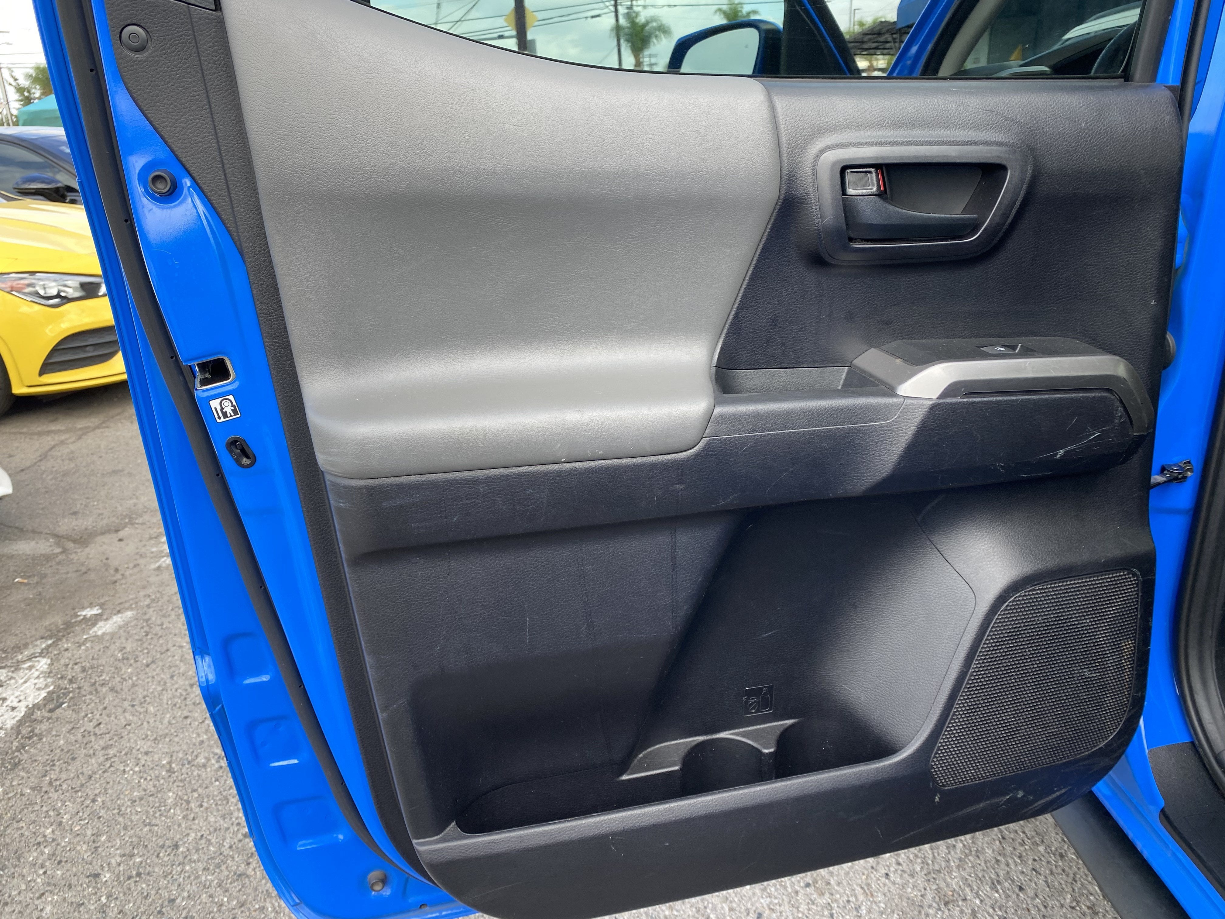 2020 Toyota Tacoma 2WD SR5 DOUBLE CAB 6' BED V6