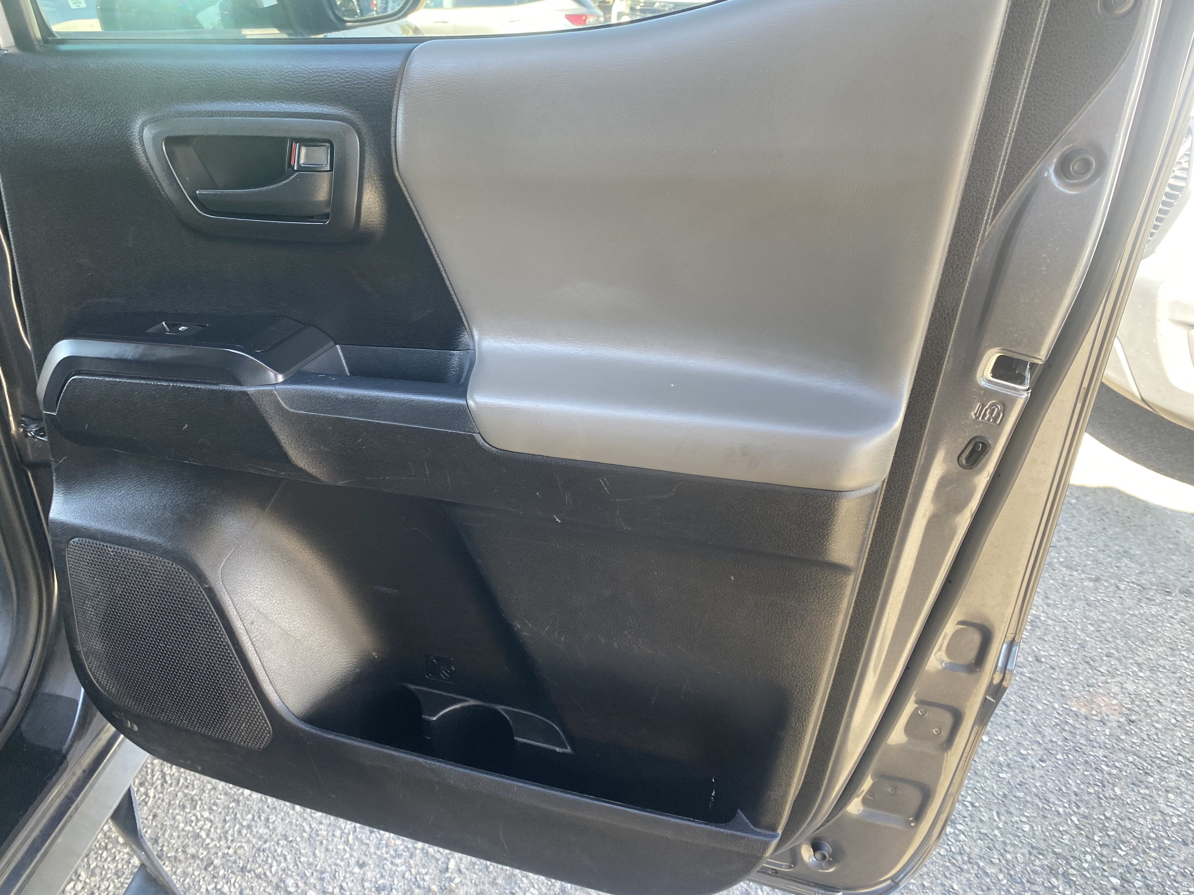 2021 Toyota Tacoma 4WD SR DOUBLE CAB 5' BED V6 A
