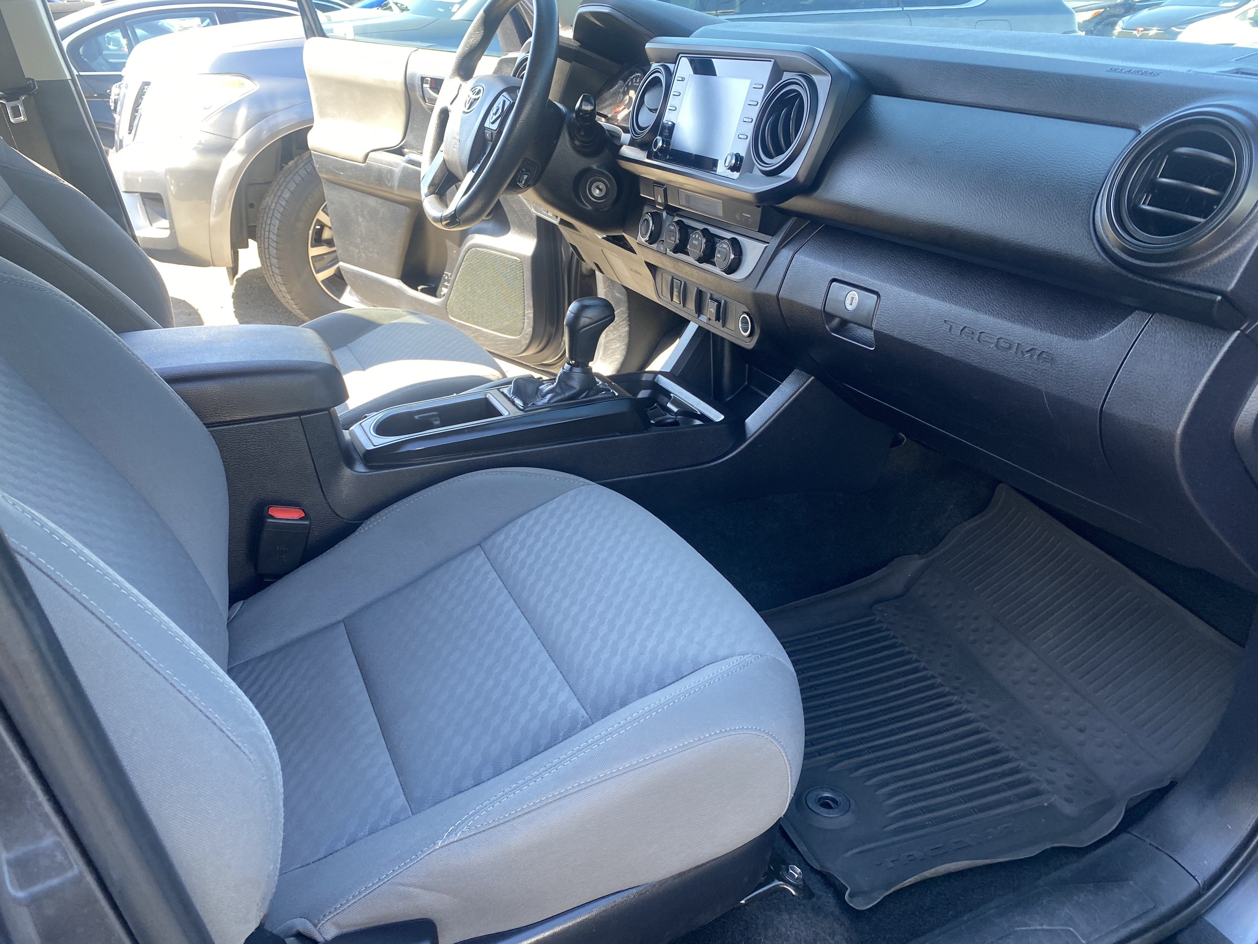 2021 Toyota Tacoma 4WD SR DOUBLE CAB 5' BED V6 A