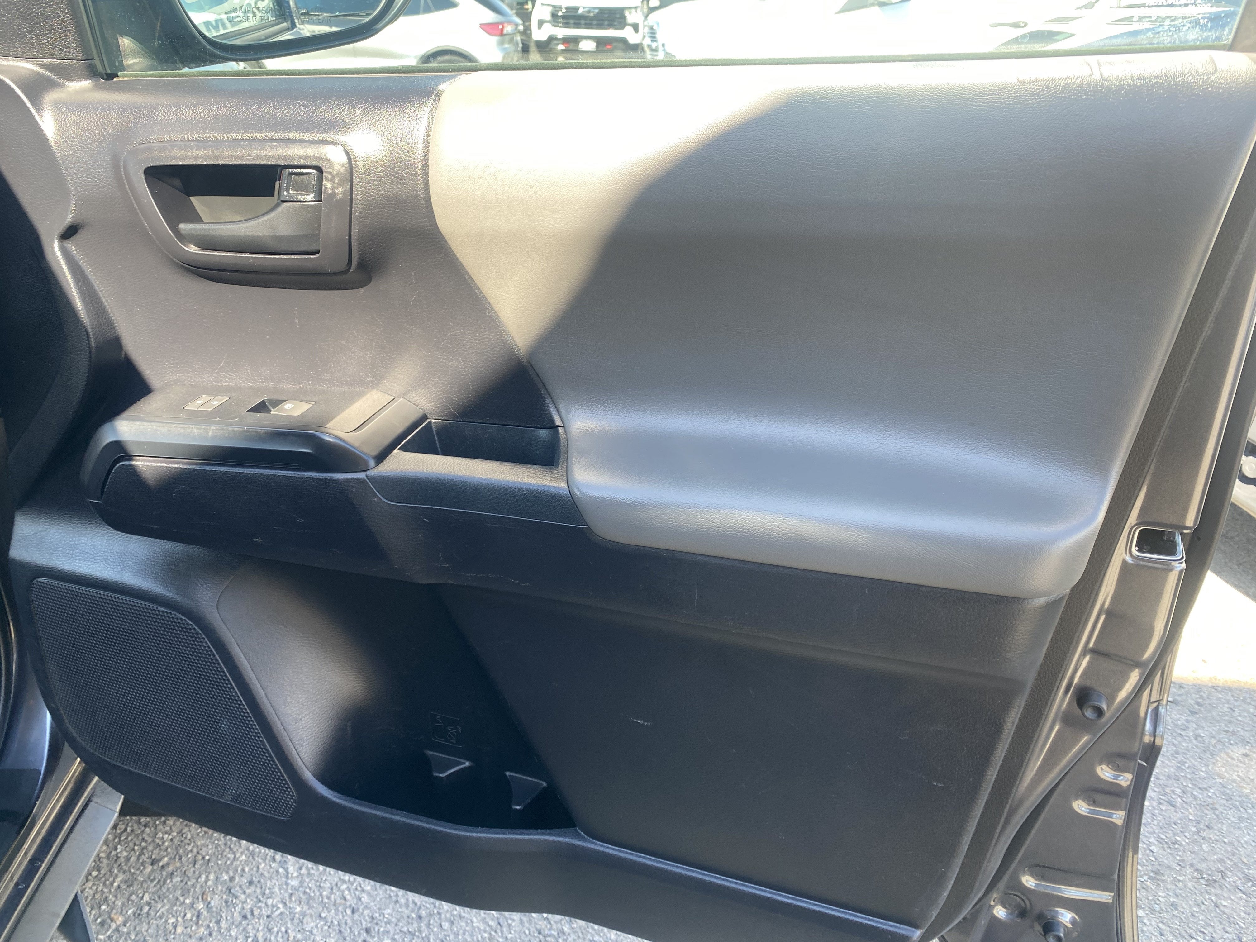 2021 Toyota Tacoma 4WD SR DOUBLE CAB 5' BED V6 A