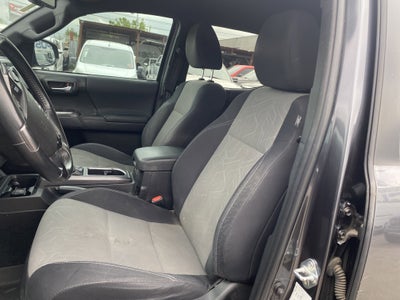 2022 Toyota Tacoma 4WD TRD Off Road